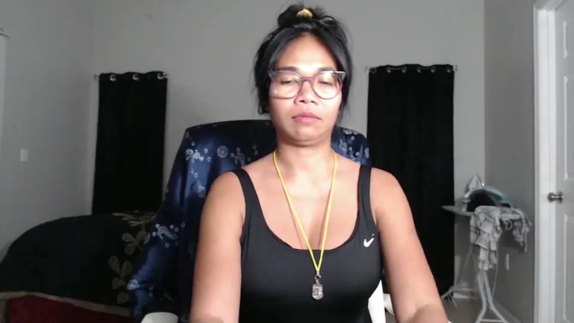 Gallery image thumbnail from Littlekai2023's myfreecams stream on, 10/14/2024, 04:03 image 16 of 20