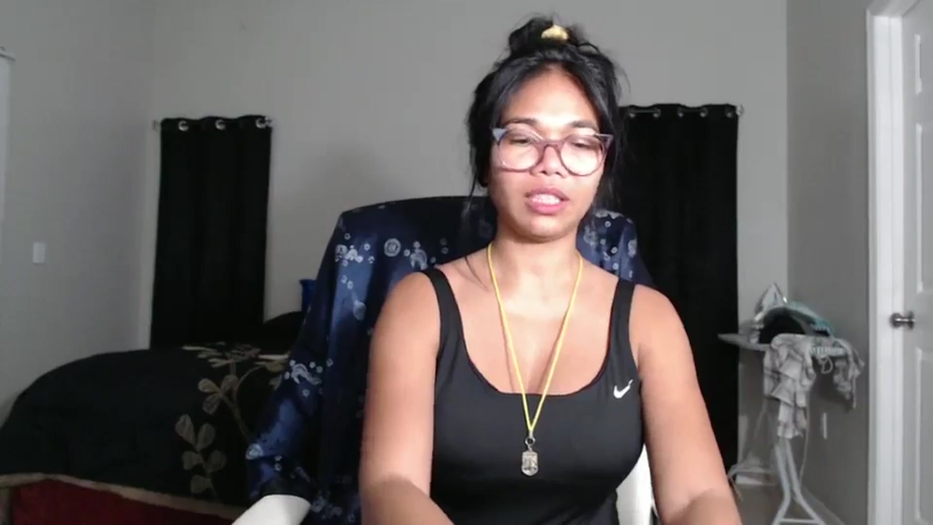Gallery image thumbnail from Littlekai2023's myfreecams stream on, 10/14/2024, 04:03 image 17 of 20