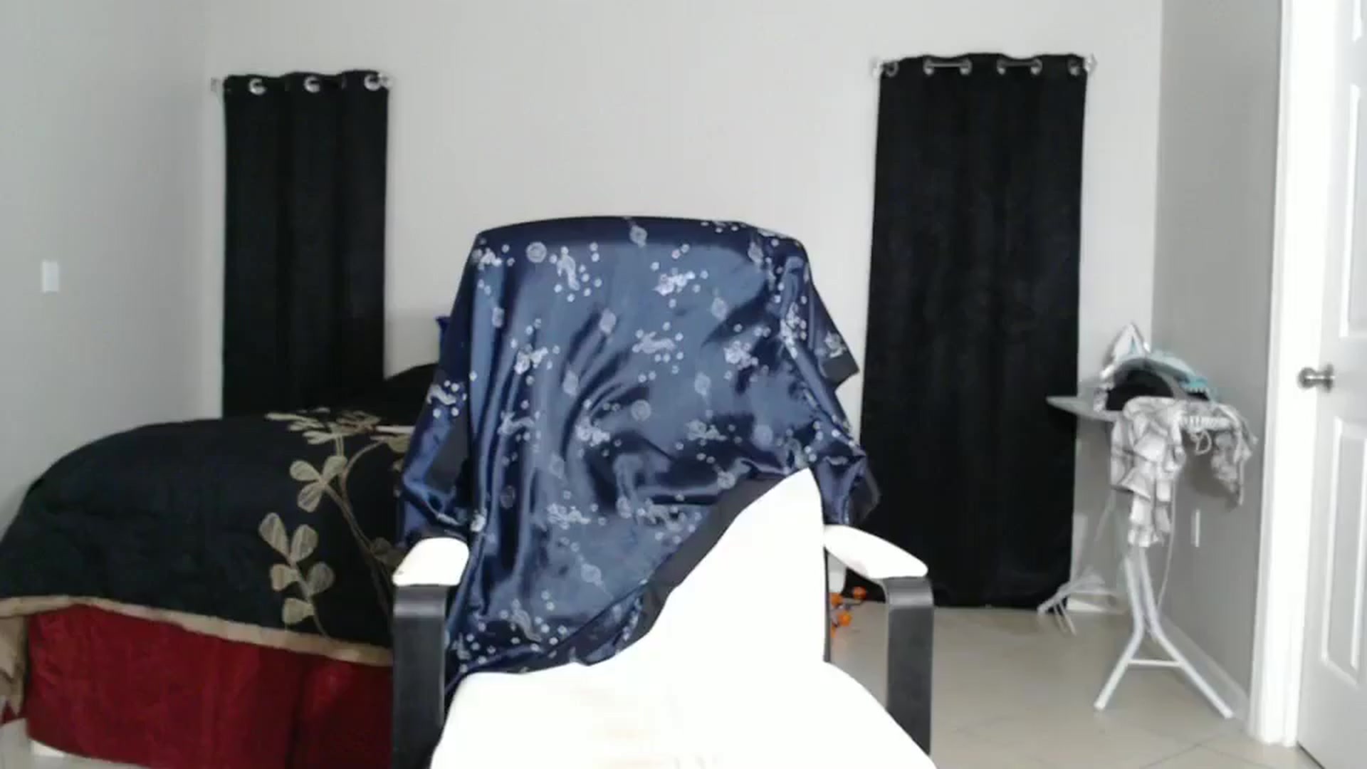 Gallery image thumbnail from Littlekai2023's myfreecams stream on, 10/14/2024, 04:03 image 1 of 20
