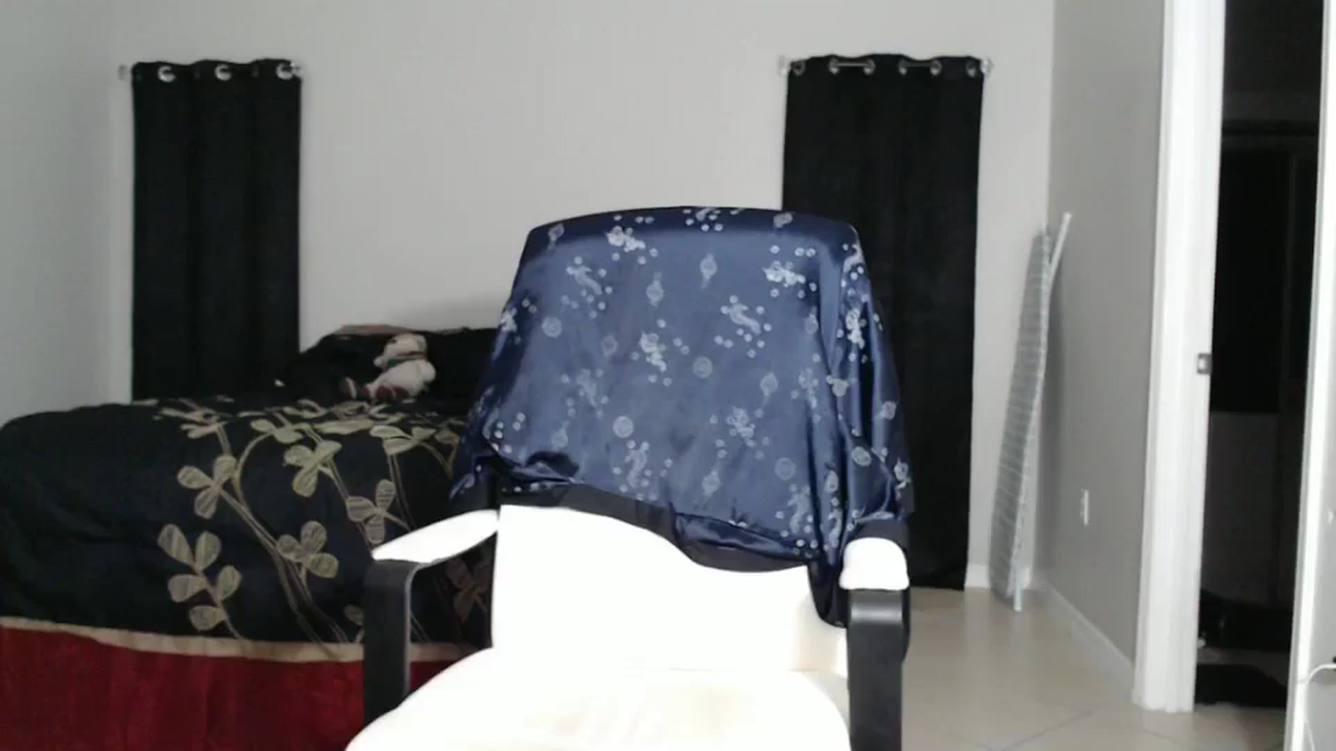 Gallery image thumbnail from Littlekai2023's myfreecams stream on, 10/15/2024, 02:11 image 11 of 20