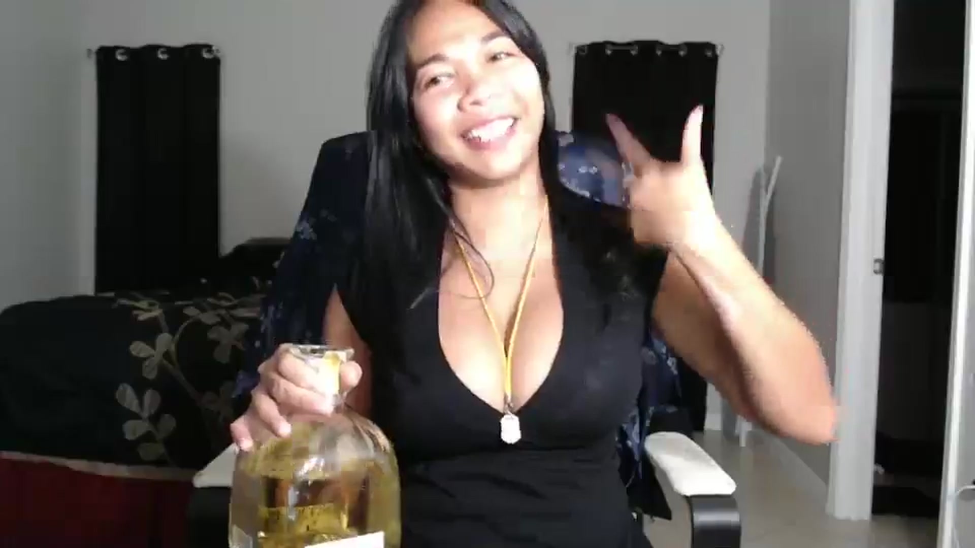 Gallery image thumbnail from Littlekai2023's myfreecams stream on, 10/15/2024, 02:11 image 10 of 20