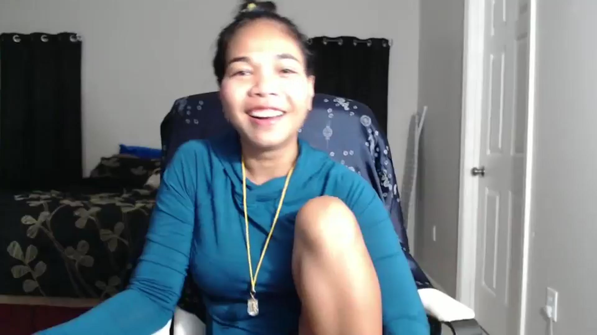 Gallery image thumbnail from Littlekai2023's myfreecams stream on, 10/17/2024, 24:01 image 18 of 20