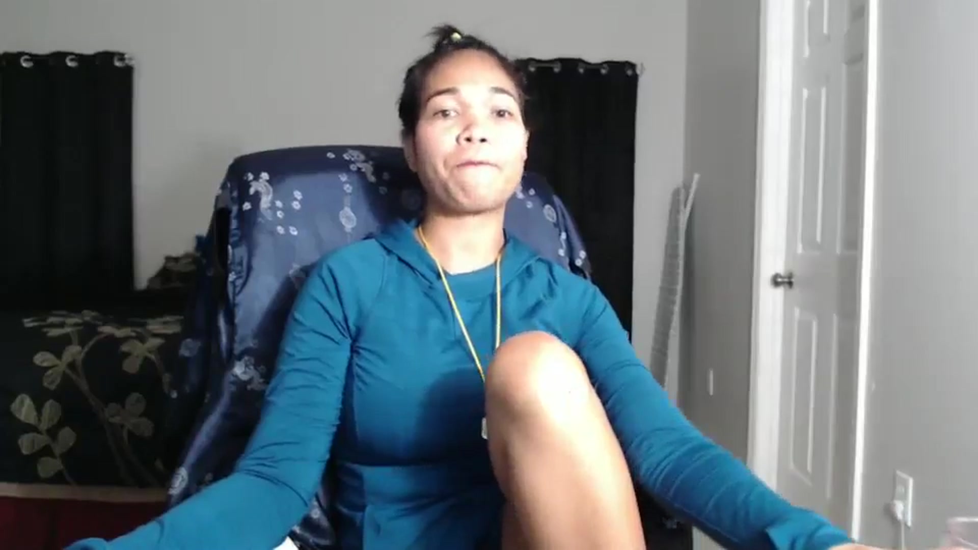 Gallery image thumbnail from Littlekai2023's myfreecams stream on, 10/17/2024, 02:13 image 16 of 20