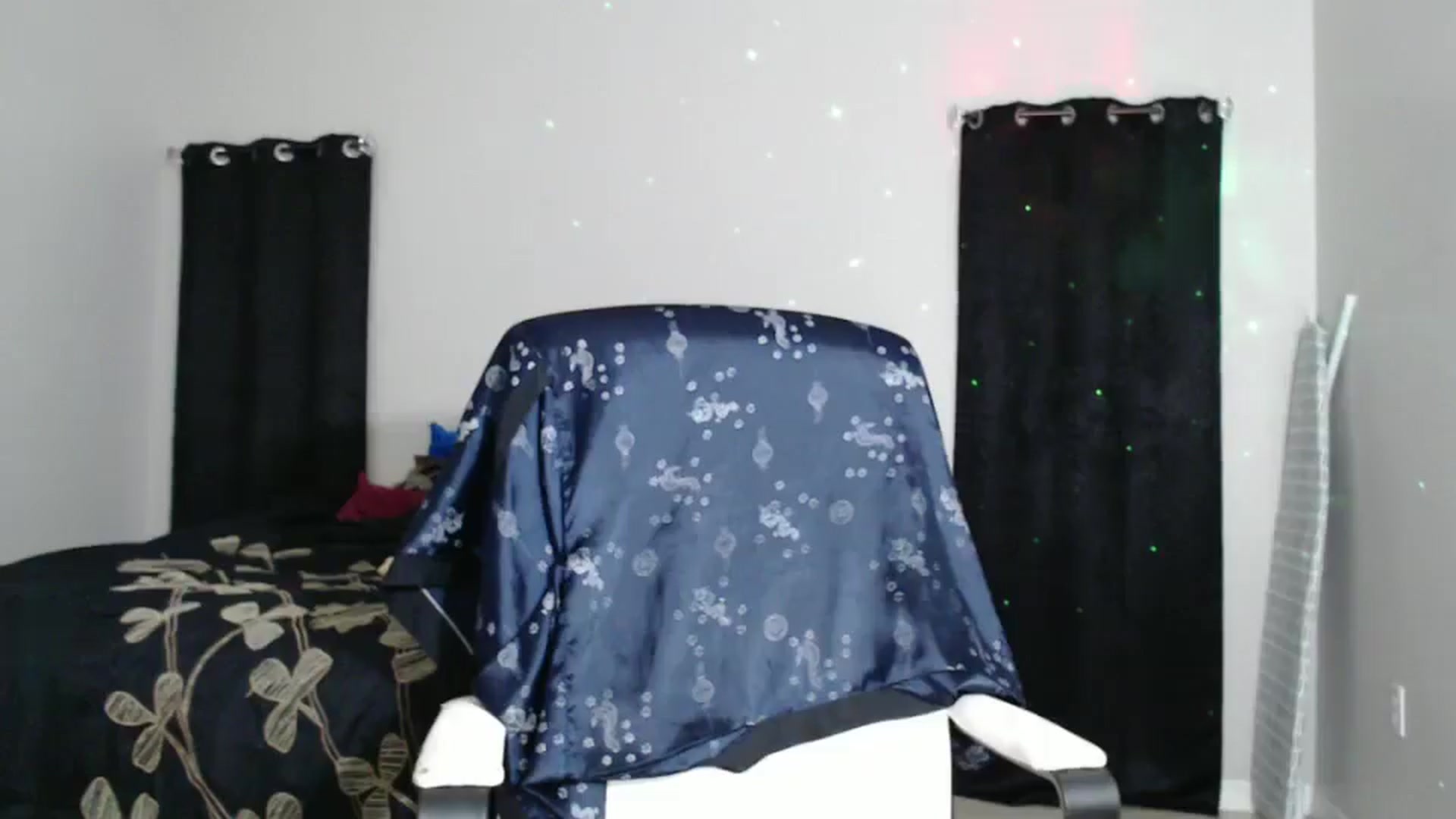 Gallery image thumbnail from Littlekai2023's myfreecams stream on, 10/19/2024, 03:04 image 6 of 20