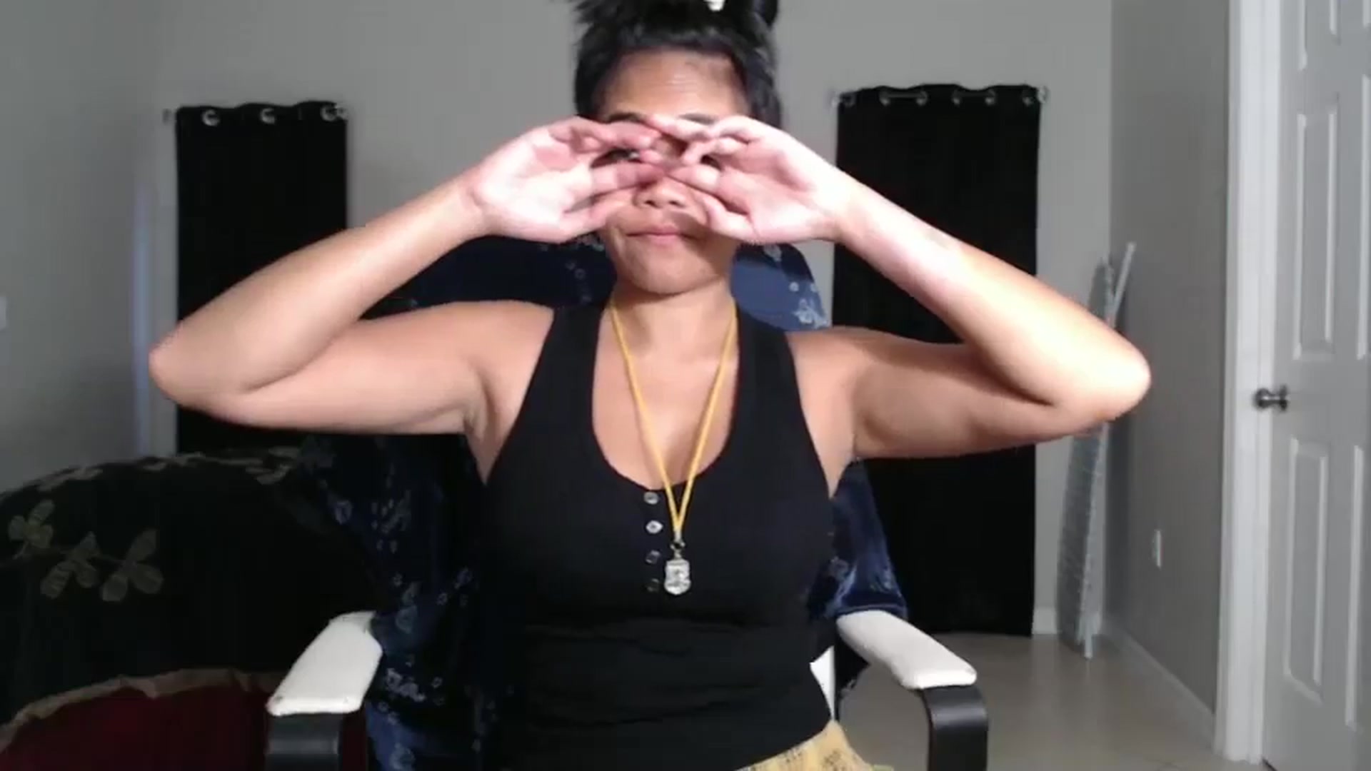 Gallery image thumbnail from Littlekai2023's myfreecams stream on, 10/19/2024, 12:53 image 14 of 20