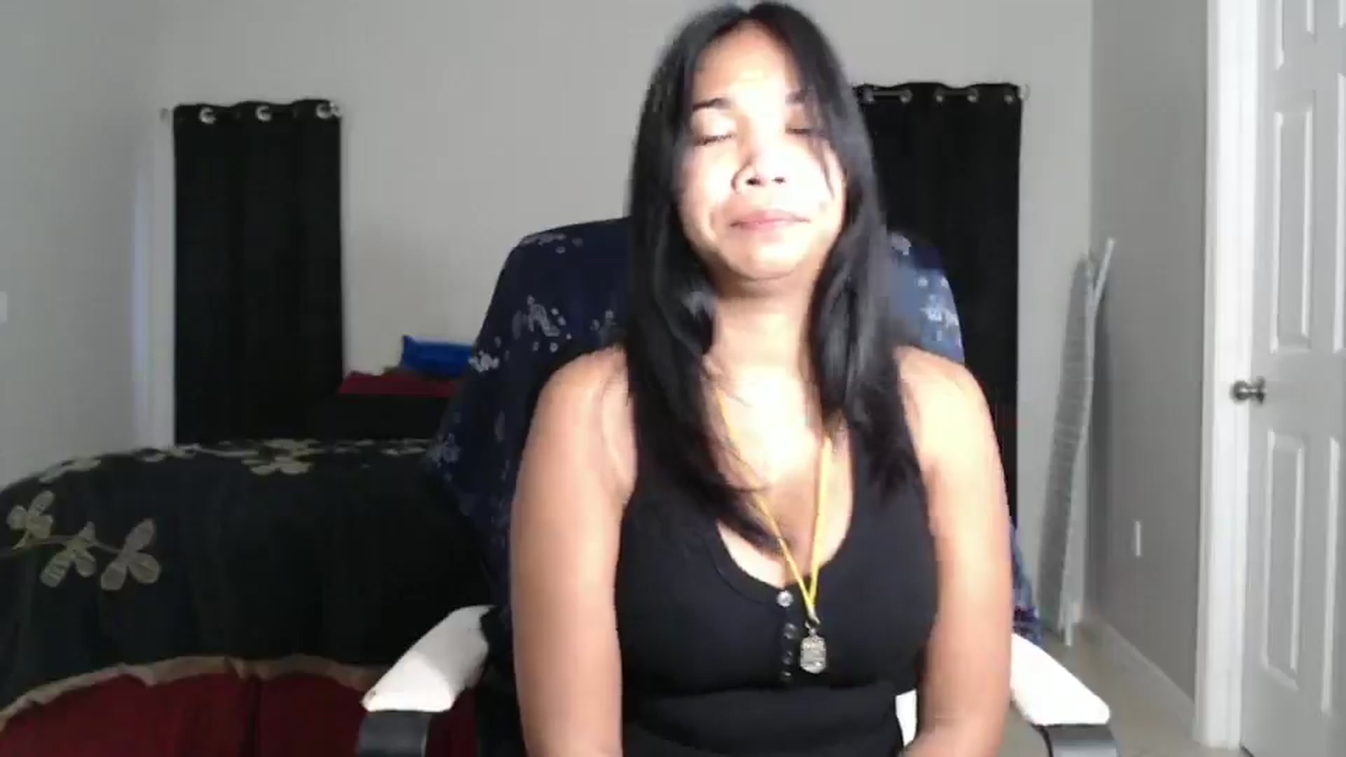 Gallery image thumbnail from Littlekai2023's myfreecams stream on, 10/19/2024, 12:53 image 9 of 20
