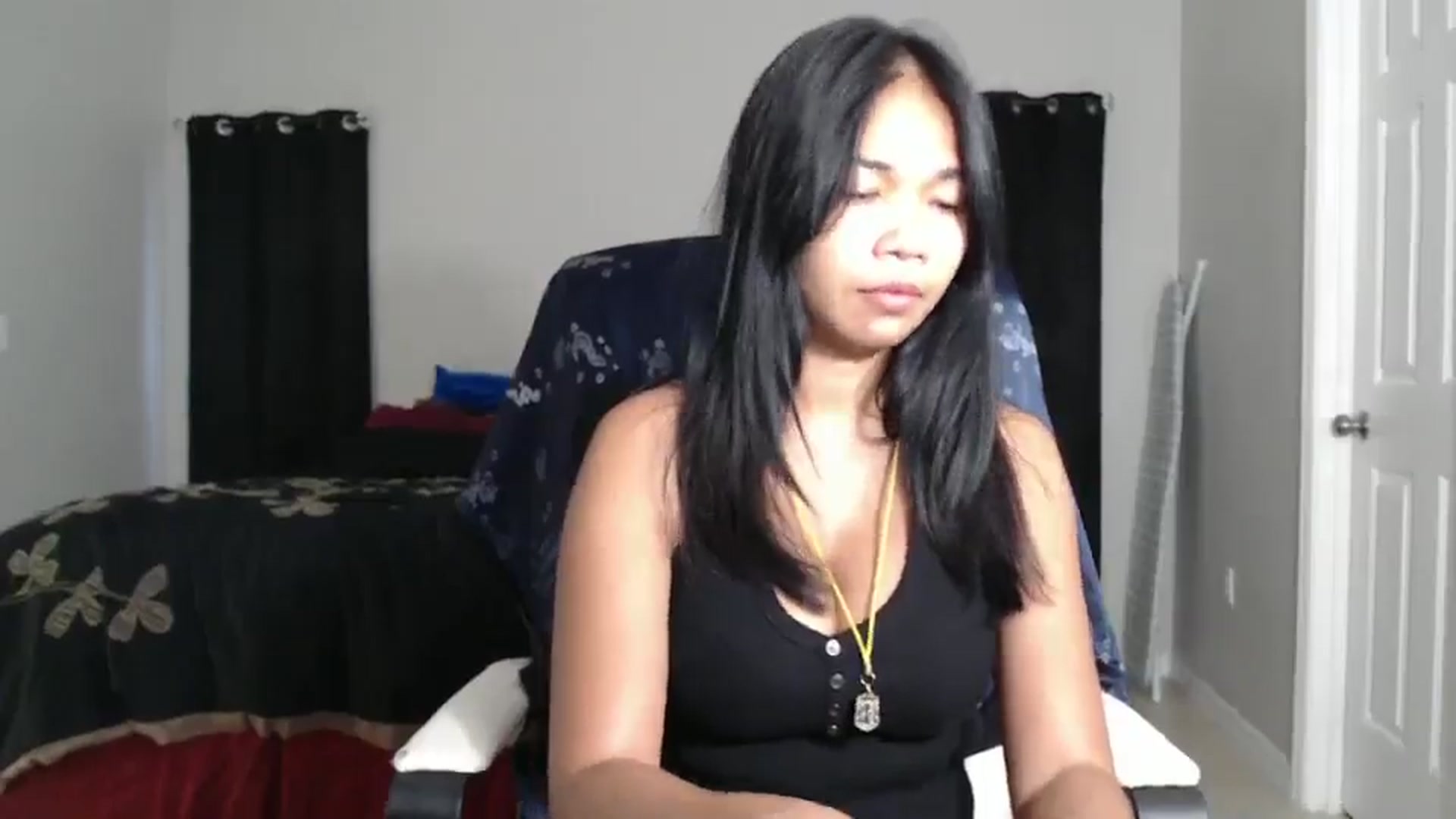 Gallery image thumbnail from Littlekai2023's myfreecams stream on, 10/19/2024, 12:53 image 10 of 20