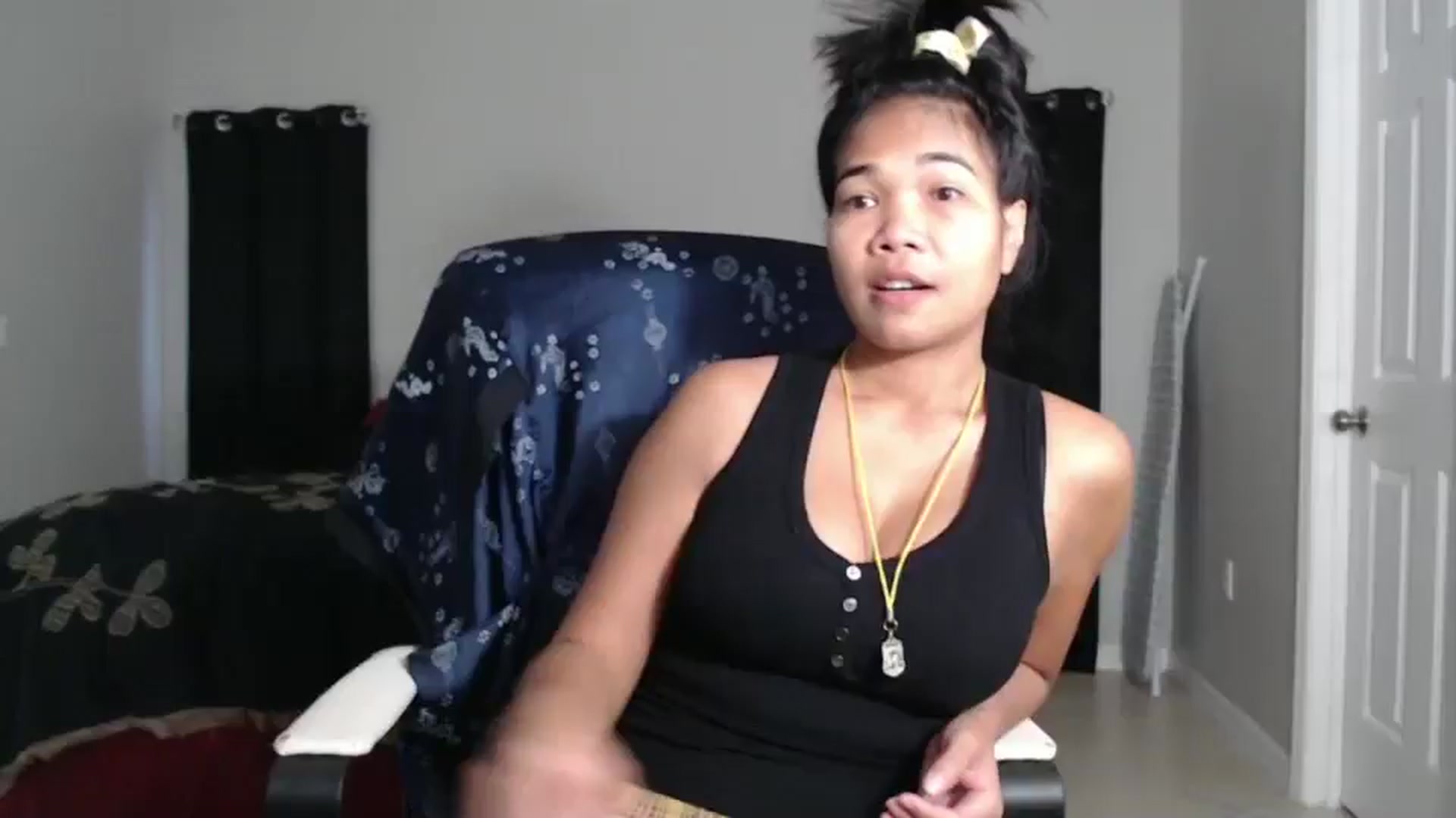 Gallery image thumbnail from Littlekai2023's myfreecams stream on, 10/19/2024, 12:53 image 20 of 20
