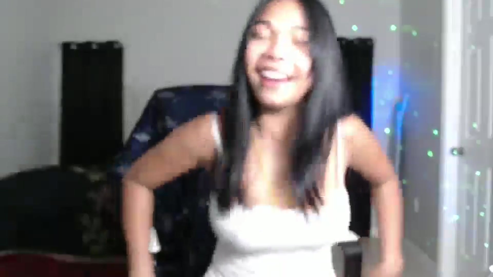 Gallery image thumbnail from Littlekai2023's myfreecams stream on, 10/19/2024, 23:41 image 19 of 20