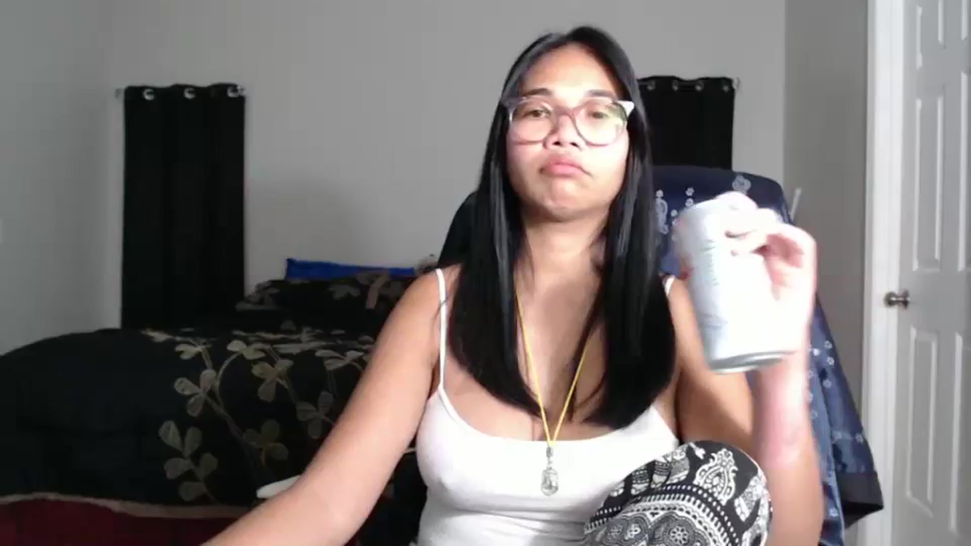 Gallery image thumbnail from Littlekai2023's myfreecams stream on, 10/19/2024, 23:41 image 11 of 20