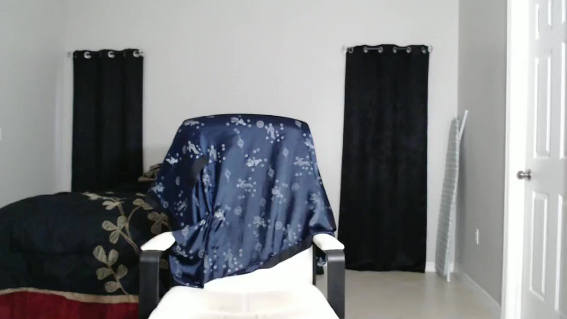 Gallery image thumbnail from Littlekai2023's myfreecams stream on, 10/19/2024, 23:41 image 2 of 20