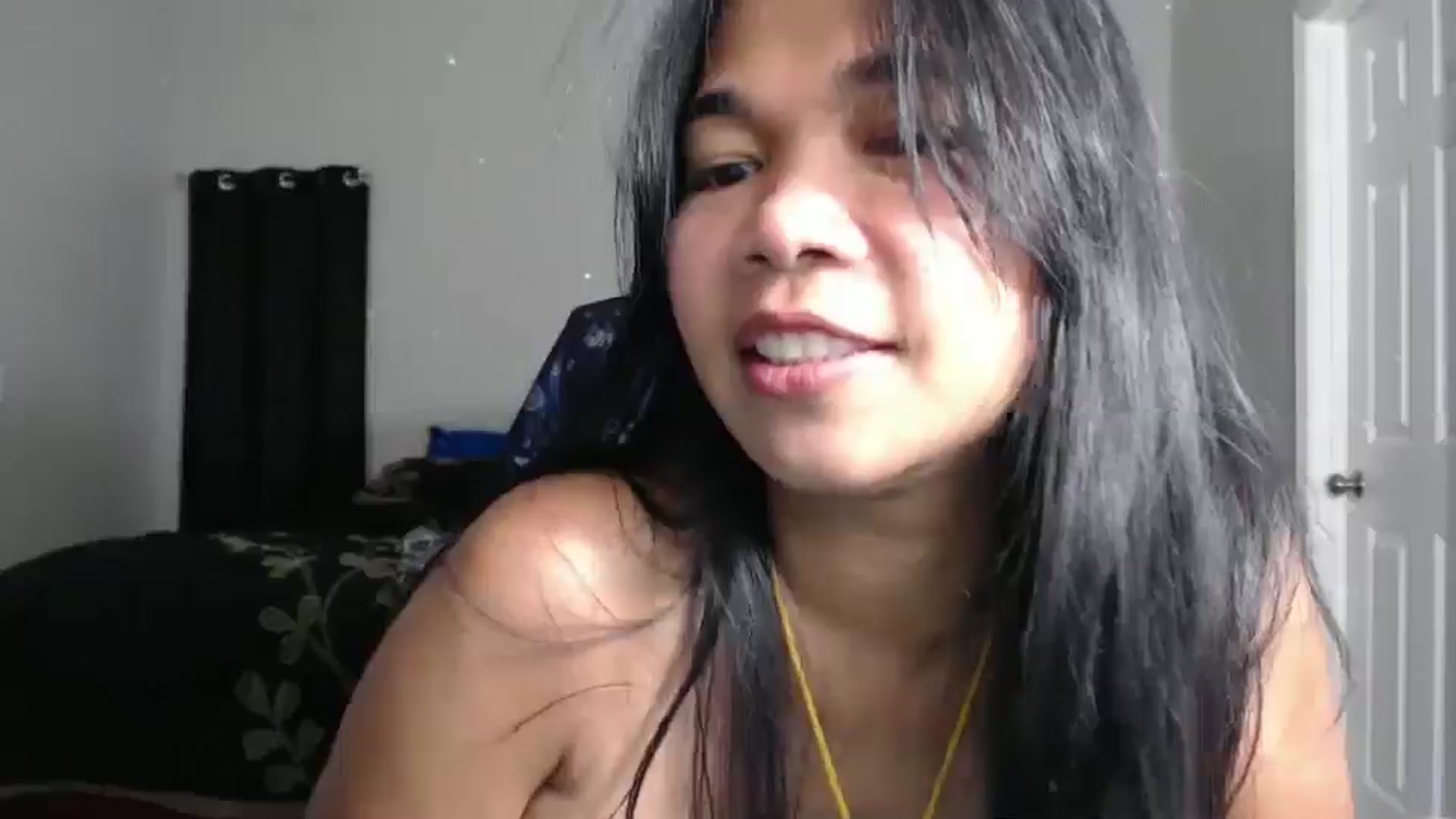 Gallery image thumbnail from Littlekai2023's myfreecams stream on, 10/20/2024, 24:25 image 16 of 20