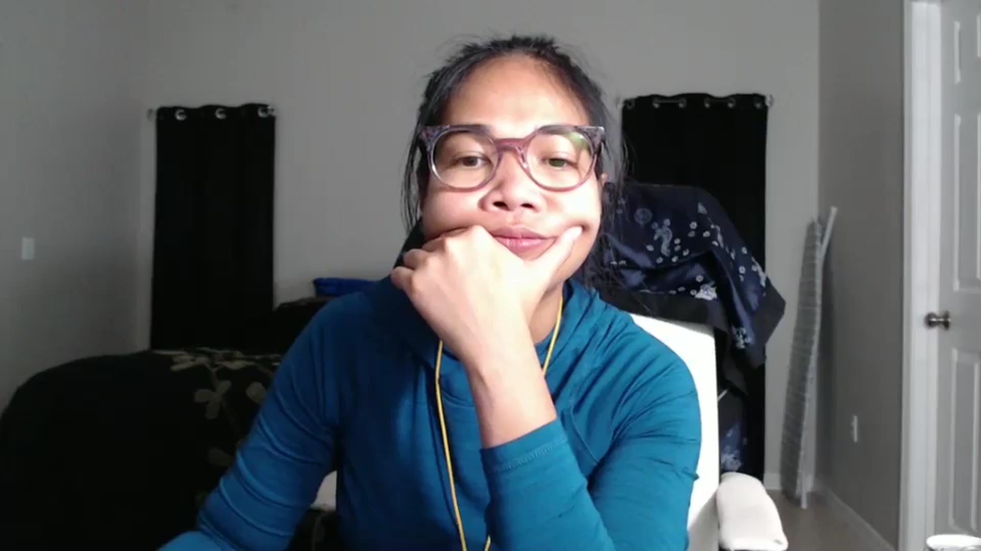 Gallery image thumbnail from Littlekai2023's myfreecams stream on, 10/22/2024, 24:01 image 18 of 20