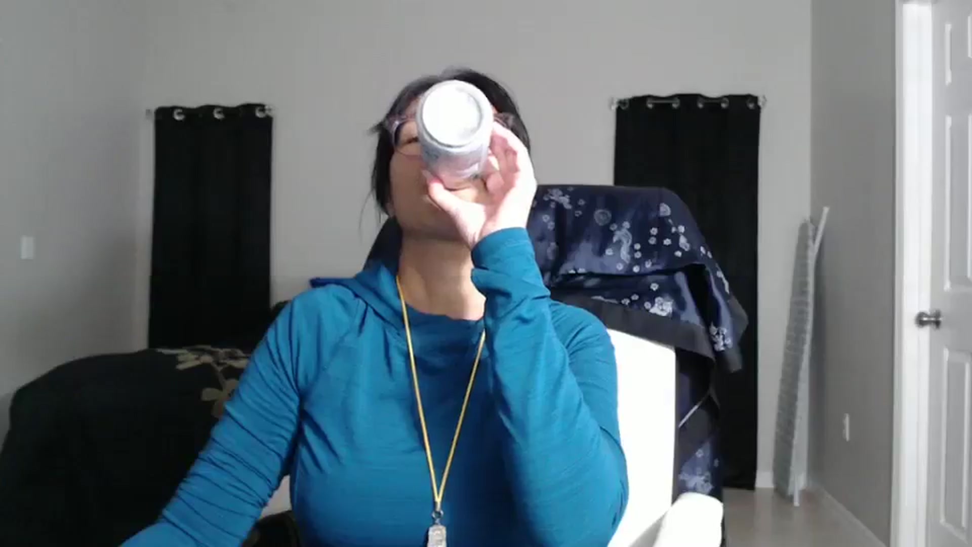 Gallery image thumbnail from Littlekai2023's myfreecams stream on, 10/22/2024, 24:49 image 17 of 20