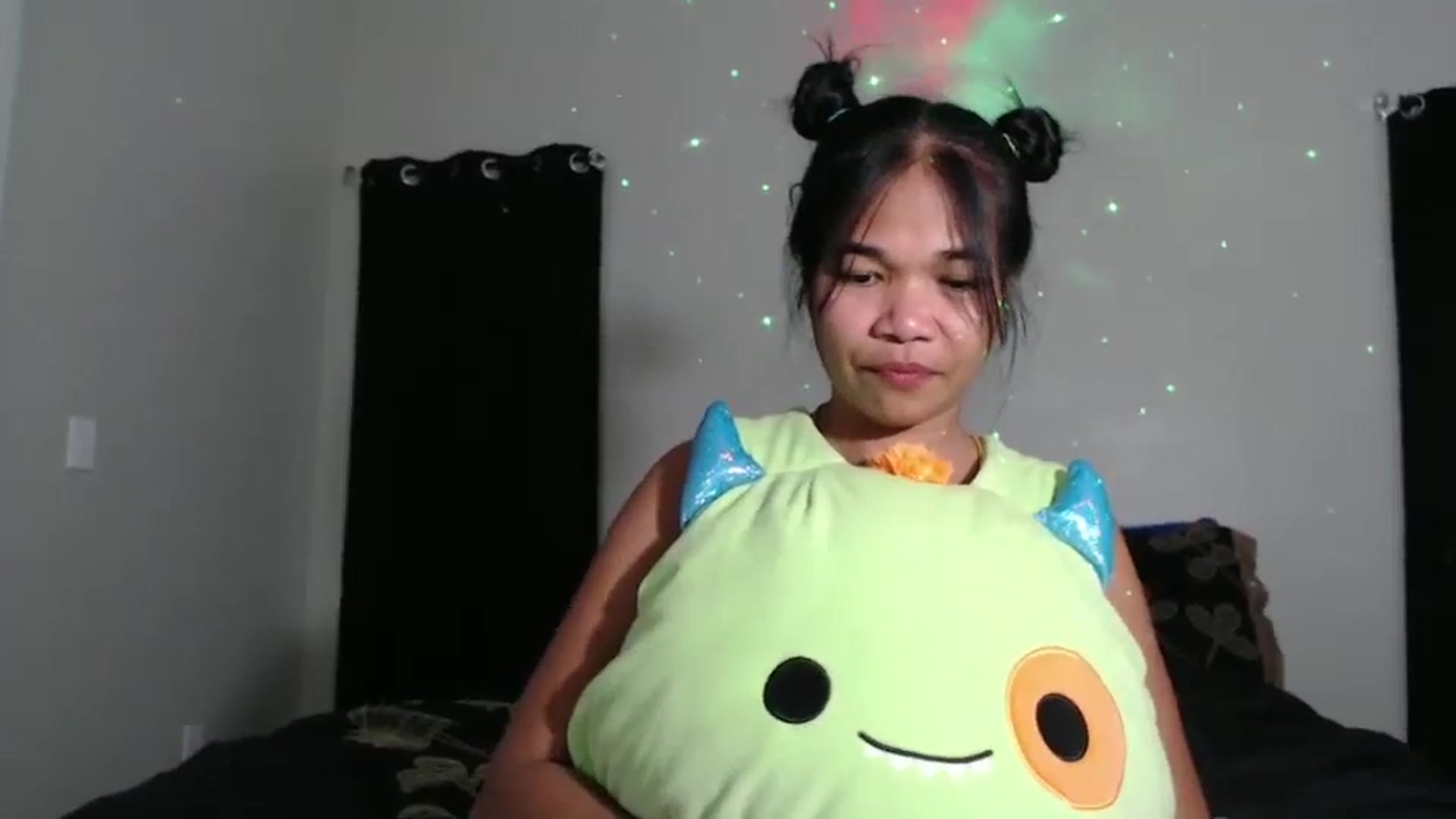 Gallery image thumbnail from Littlekai2023's myfreecams stream on, 10/24/2024, 01:23 image 15 of 20