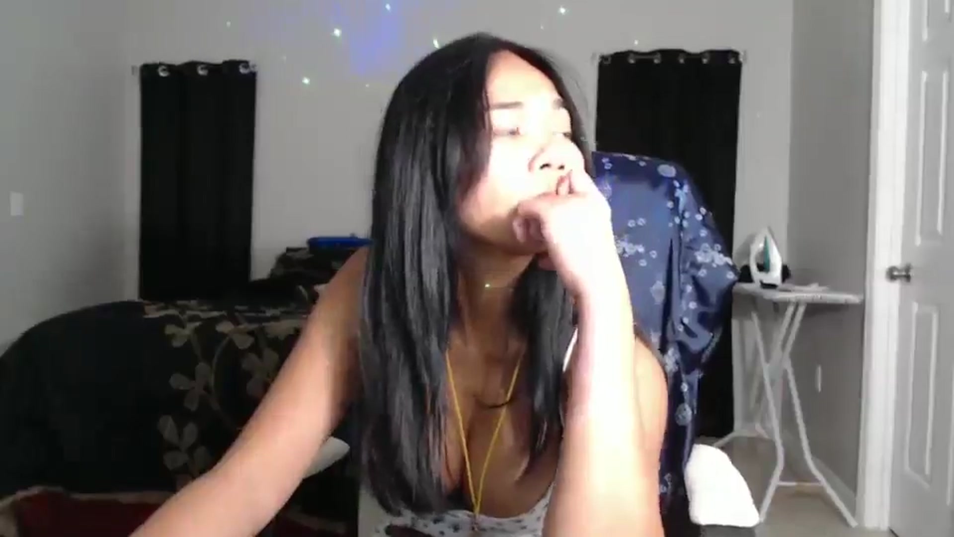 Gallery image thumbnail from Littlekai2023's myfreecams stream on, 10/28/2024, 03:57 image 3 of 20