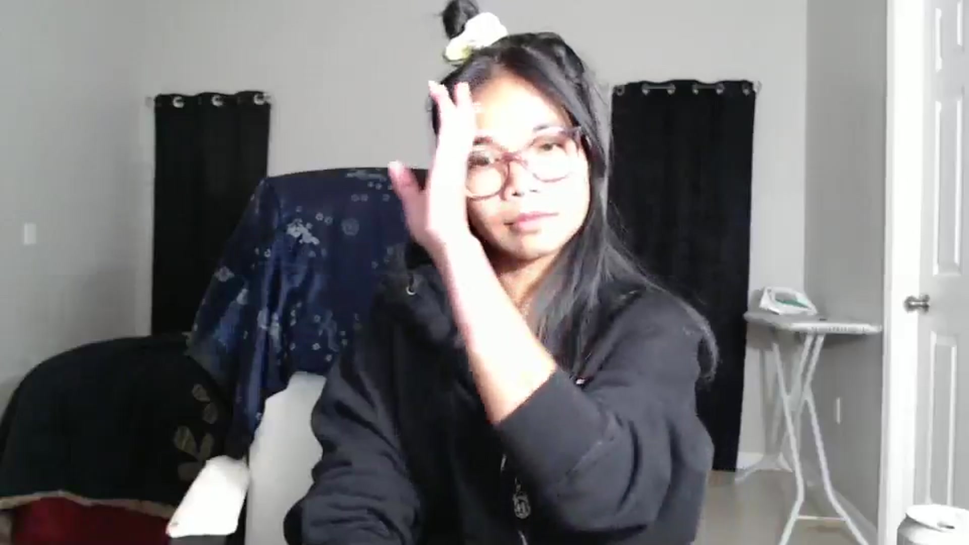 Gallery image thumbnail from Littlekai2023's myfreecams stream on, 10/29/2024, 01:03 image 8 of 20