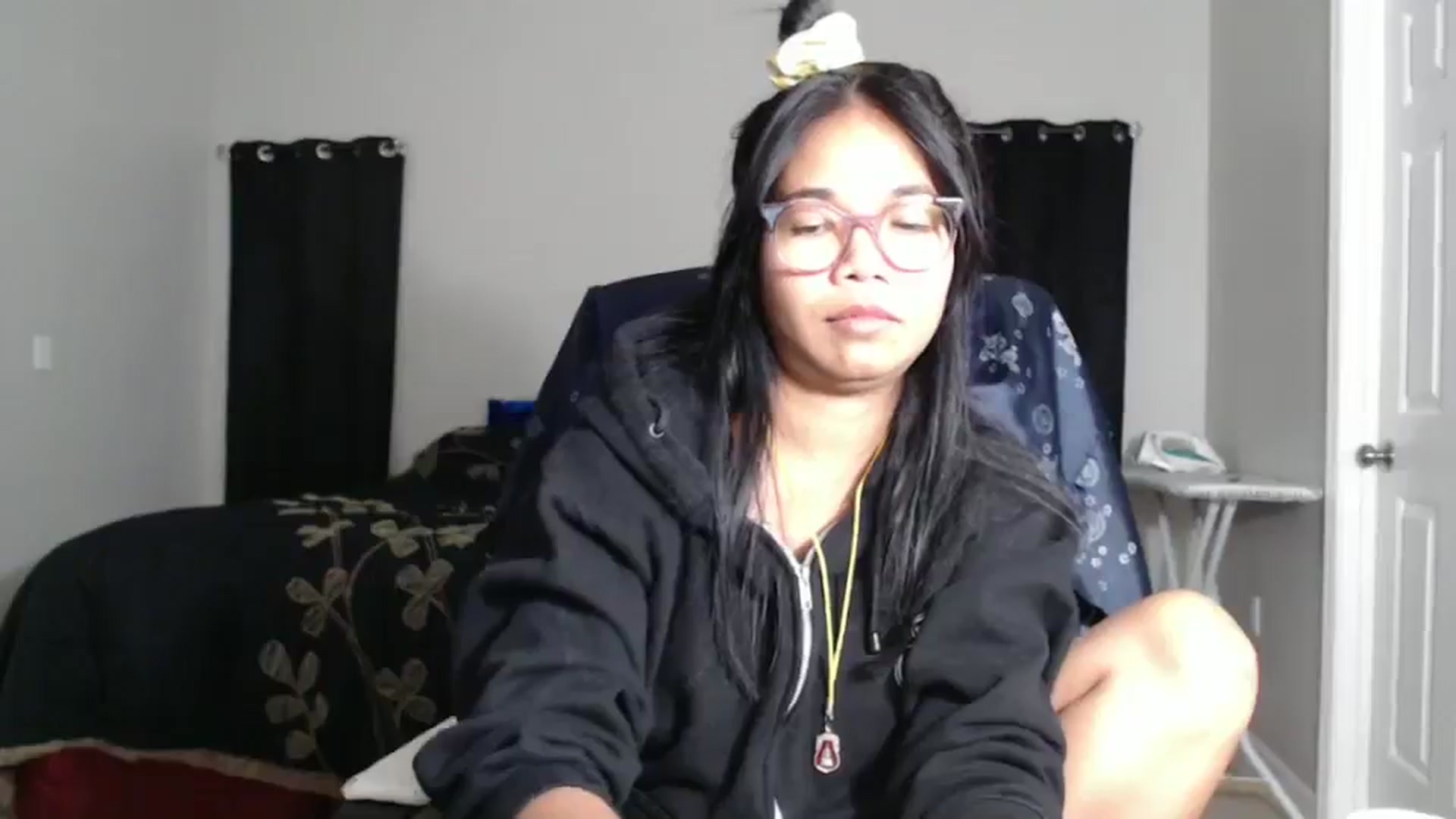 Gallery image thumbnail from Littlekai2023's myfreecams stream on, 10/29/2024, 01:03 image 10 of 20