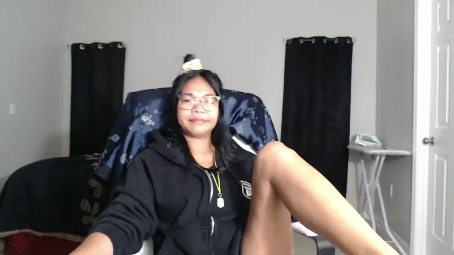 Gallery image thumbnail from Littlekai2023's myfreecams stream on, 10/29/2024, 01:03 image 18 of 20