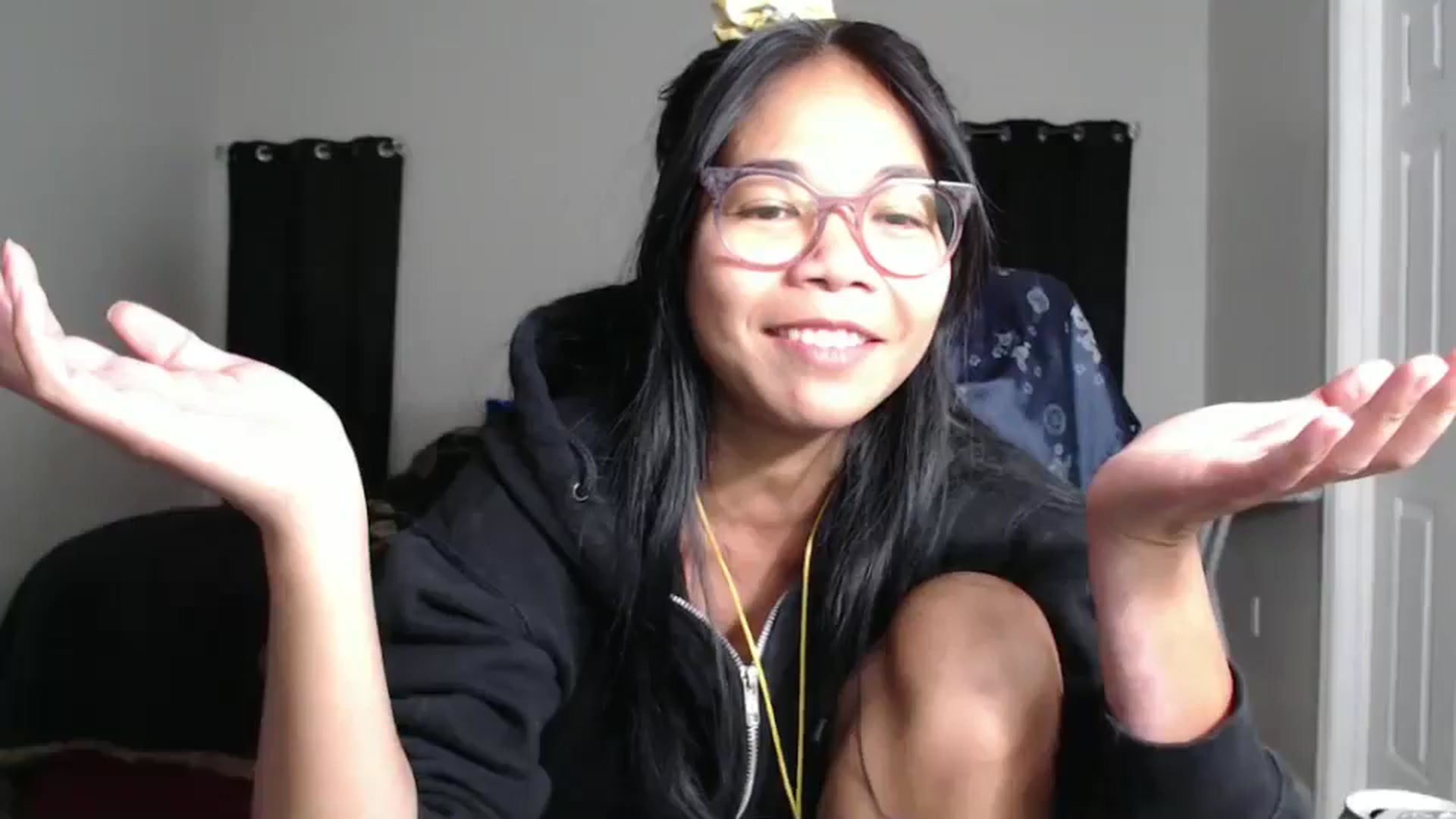 Gallery image thumbnail from Littlekai2023's myfreecams stream on, 10/29/2024, 01:03 image 12 of 20