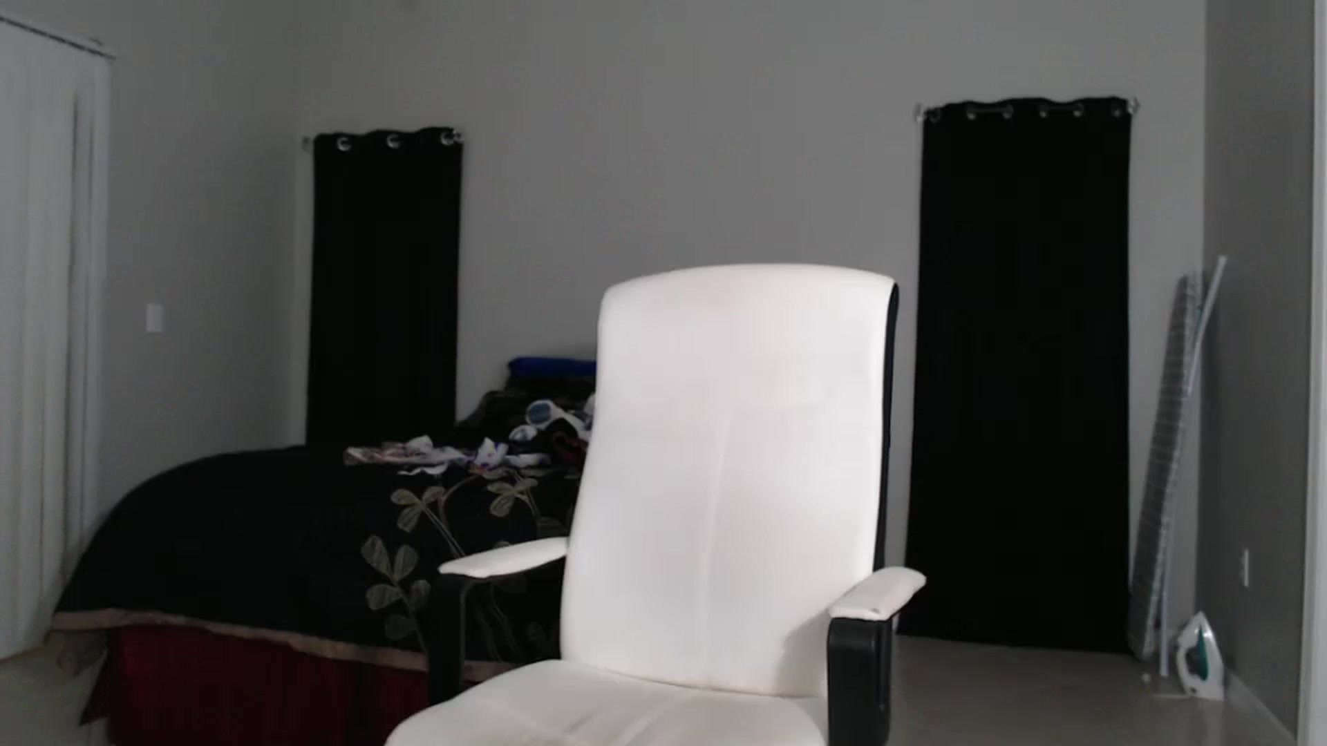 Gallery image thumbnail from Littlekai2023's myfreecams stream on, 11/02/2024, 03:37 image 10 of 20