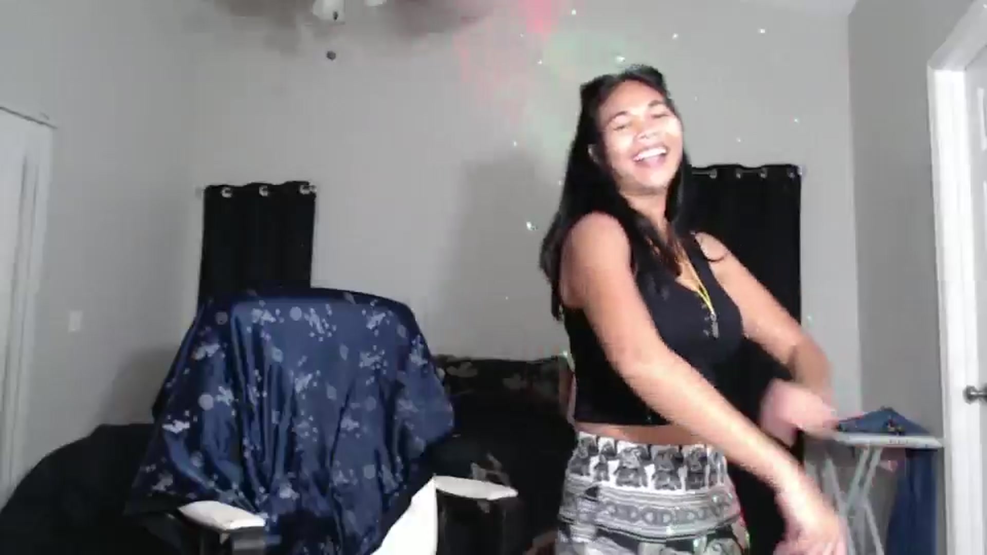 Gallery image thumbnail from Littlekai2023's myfreecams stream on, 11/03/2024, 01:24 image 15 of 20