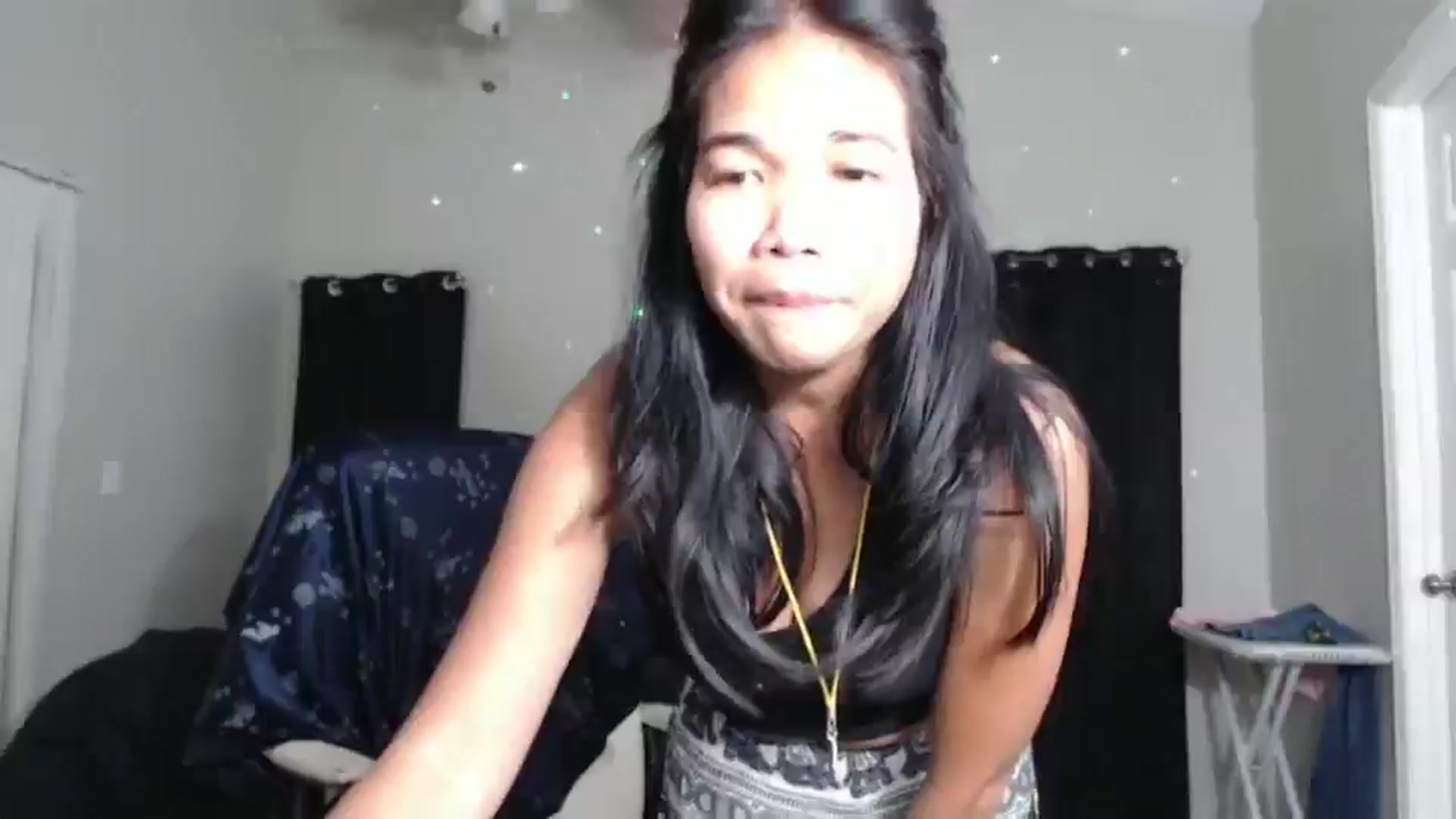 Gallery image thumbnail from Littlekai2023's myfreecams stream on, 11/03/2024, 01:24 image 16 of 20