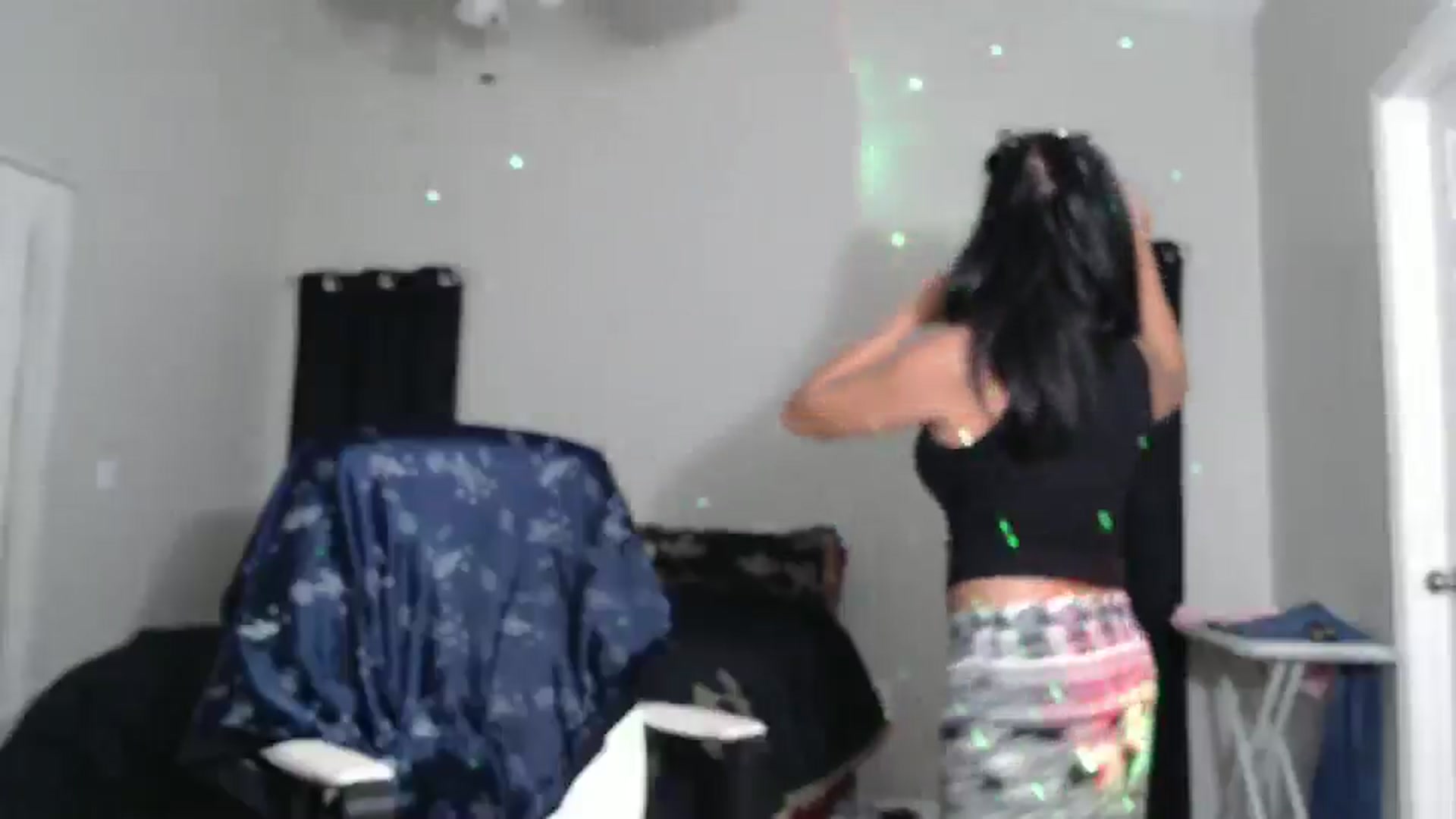 Gallery image thumbnail from Littlekai2023's myfreecams stream on, 11/03/2024, 01:24 image 10 of 20