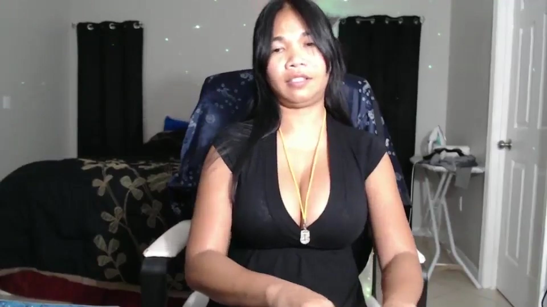 Gallery image thumbnail from Littlekai2023's myfreecams stream on, 11/06/2024, 03:02 image 19 of 20