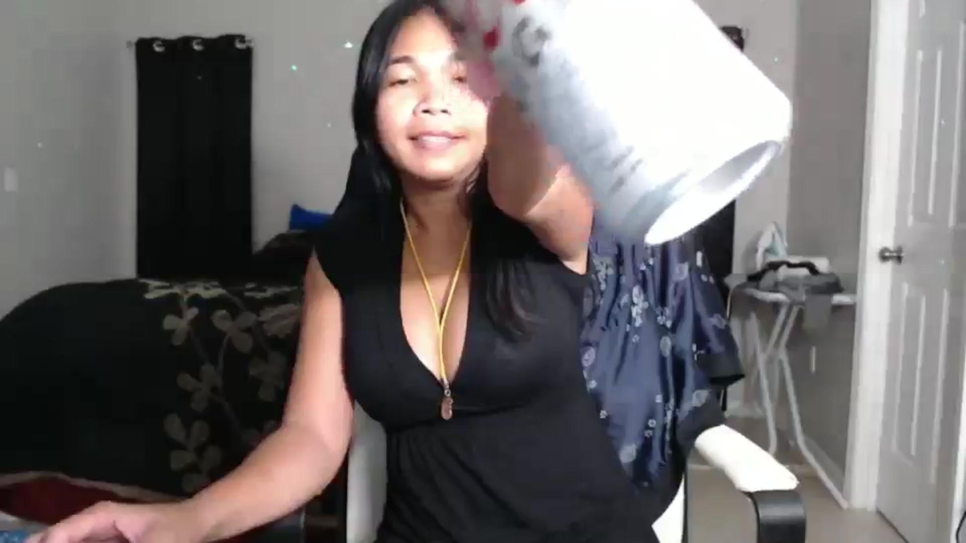 Gallery image thumbnail from Littlekai2023's myfreecams stream on, 11/06/2024, 03:02 image 6 of 20