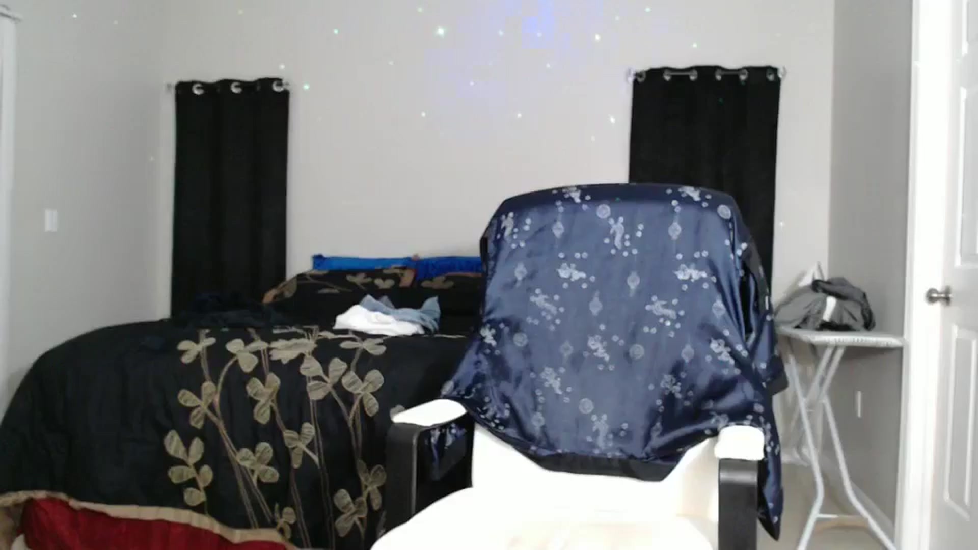 Gallery image thumbnail from Littlekai2023's myfreecams stream on, 11/10/2024, 04:27 image 16 of 20