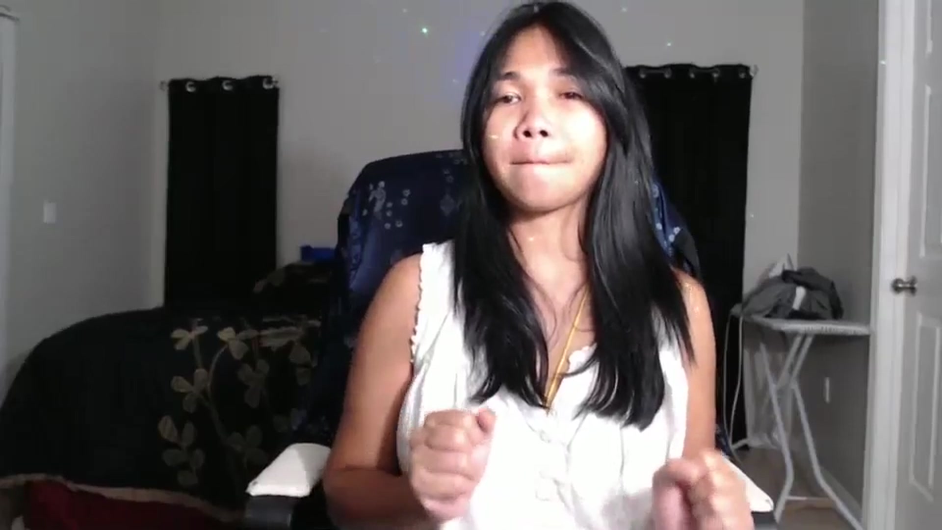 Gallery image thumbnail from Littlekai2023's myfreecams stream on, 11/10/2024, 04:27 image 15 of 20