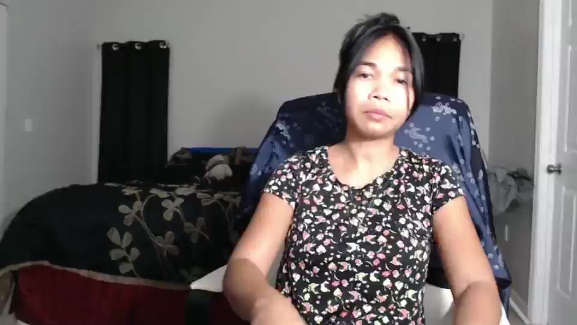 Gallery image thumbnail from Littlekai2023's myfreecams stream on, 11/12/2024, 24:44 image 9 of 20