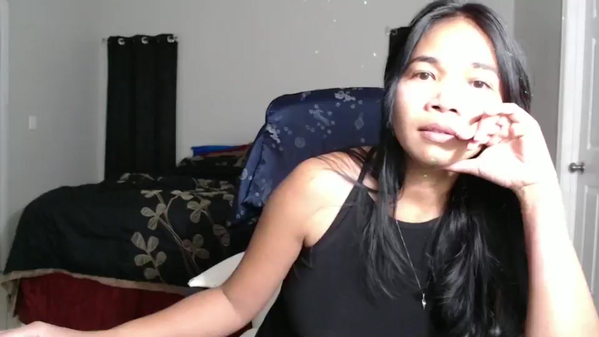 Gallery image thumbnail from Littlekai2023's myfreecams stream on, 11/13/2024, 03:59 image 15 of 20