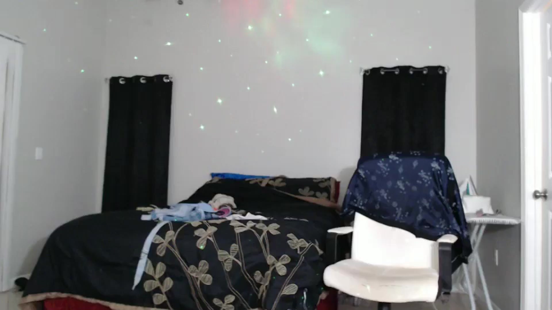 Gallery image thumbnail from Littlekai2023's myfreecams stream on, 11/14/2024, 03:03 image 3 of 20