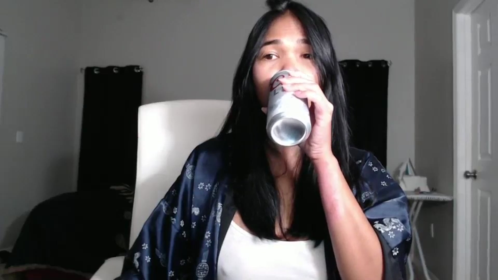 Gallery image thumbnail from Littlekai2023's myfreecams stream on, 11/14/2024, 04:14 image 13 of 20