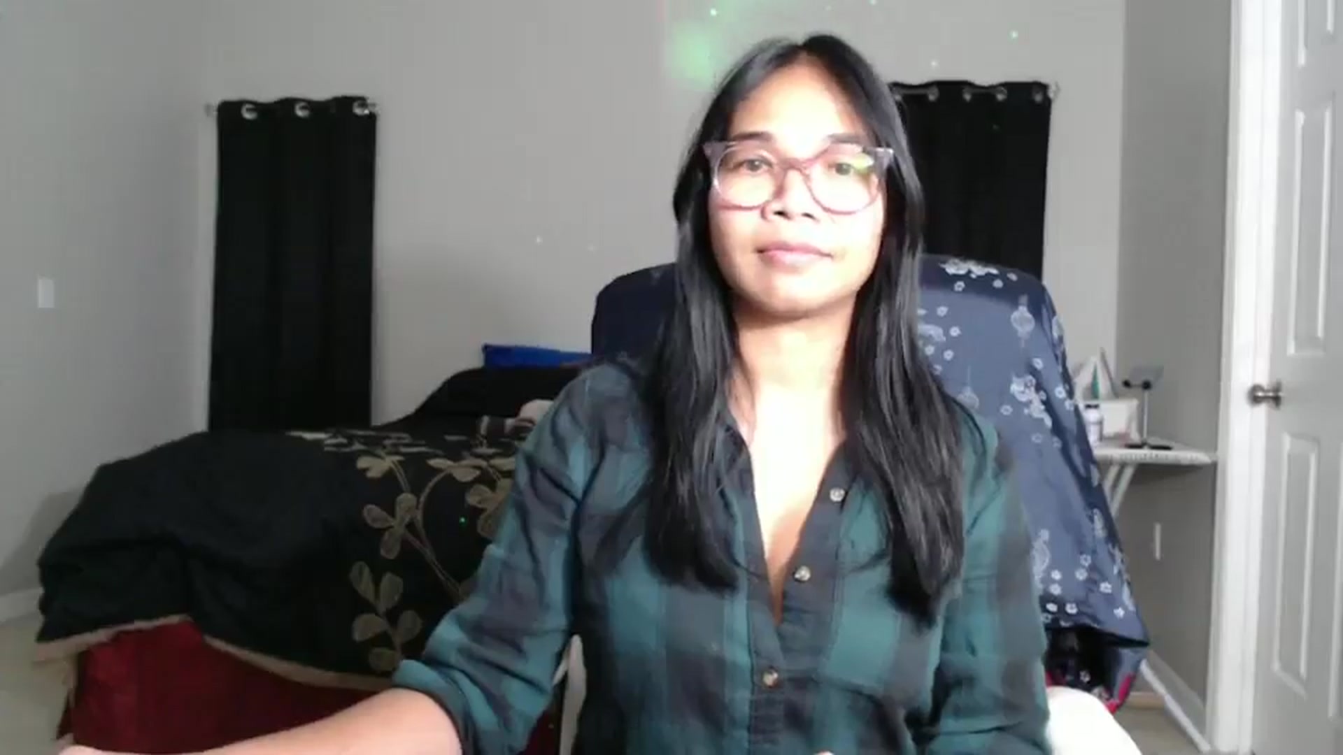 Gallery image thumbnail from Littlekai2023's myfreecams stream on, 11/16/2024, 01:54 image 15 of 20