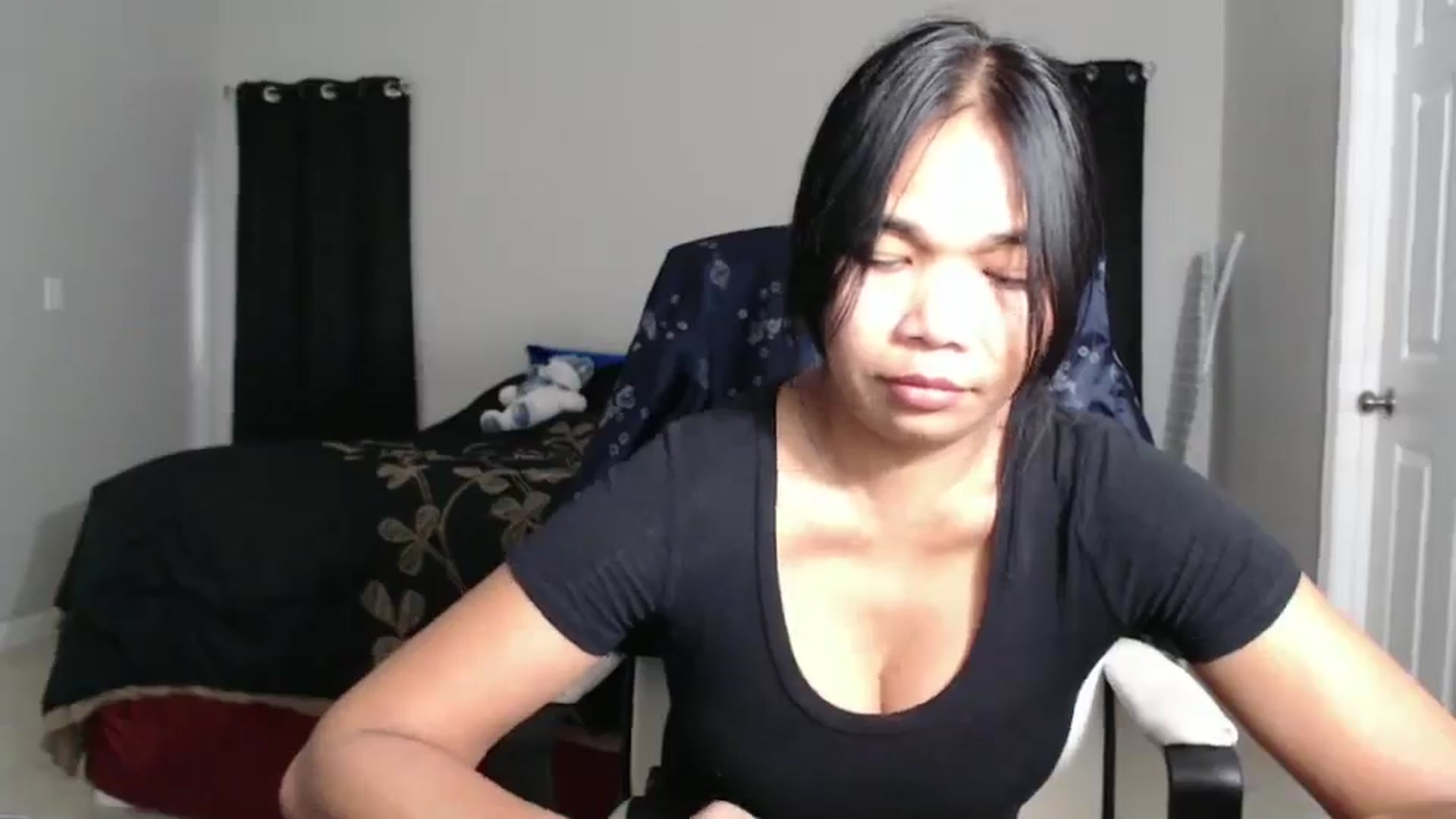 Gallery image thumbnail from Littlekai2023's myfreecams stream on, 11/16/2024, 23:07 image 8 of 20
