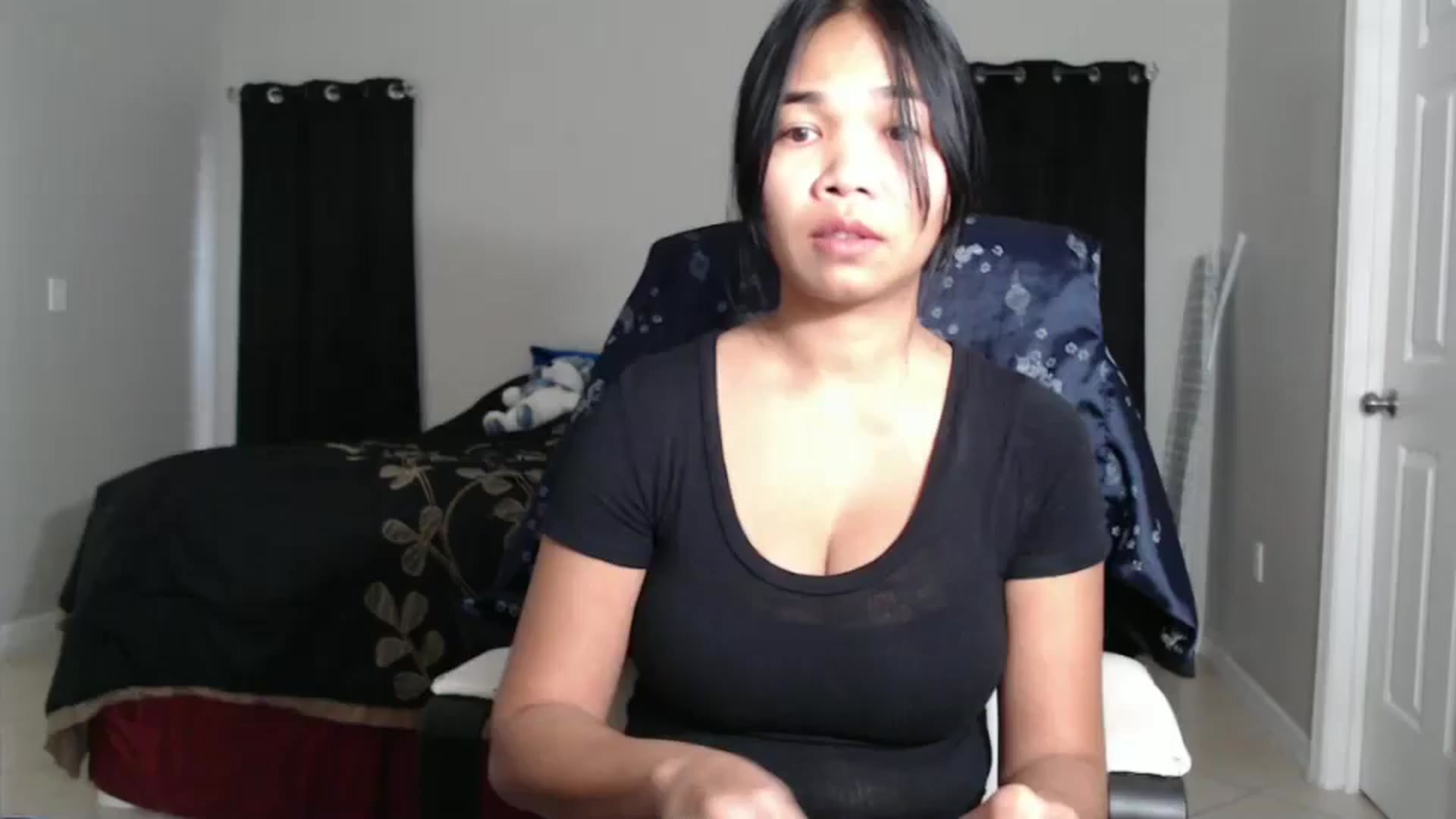 Gallery image thumbnail from Littlekai2023's myfreecams stream on, 11/16/2024, 23:07 image 1 of 20