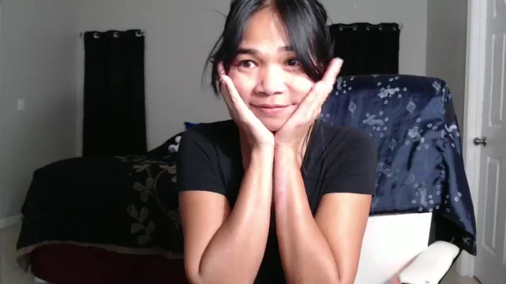 Gallery image thumbnail from Littlekai2023's myfreecams stream on, 11/17/2024, 01:38 image 3 of 20