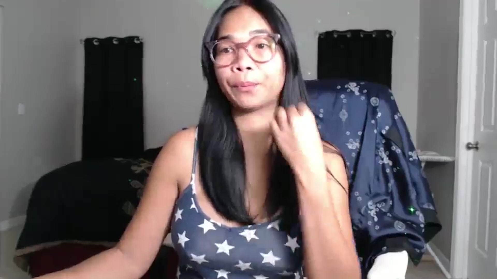 Gallery image thumbnail from Littlekai2023's myfreecams stream on, 11/18/2024, 04:02 image 3 of 20