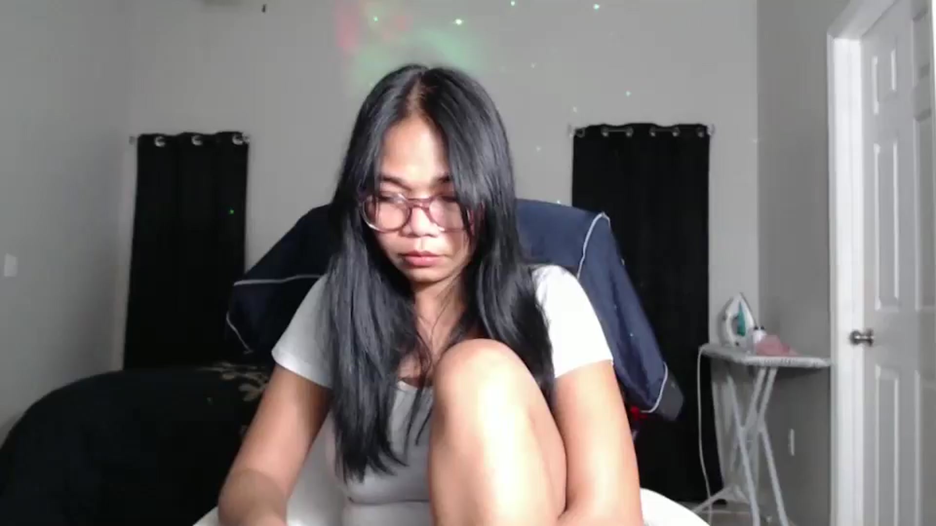 Gallery image thumbnail from Littlekai2023's myfreecams stream on, 11/19/2024, 02:51 image 7 of 20
