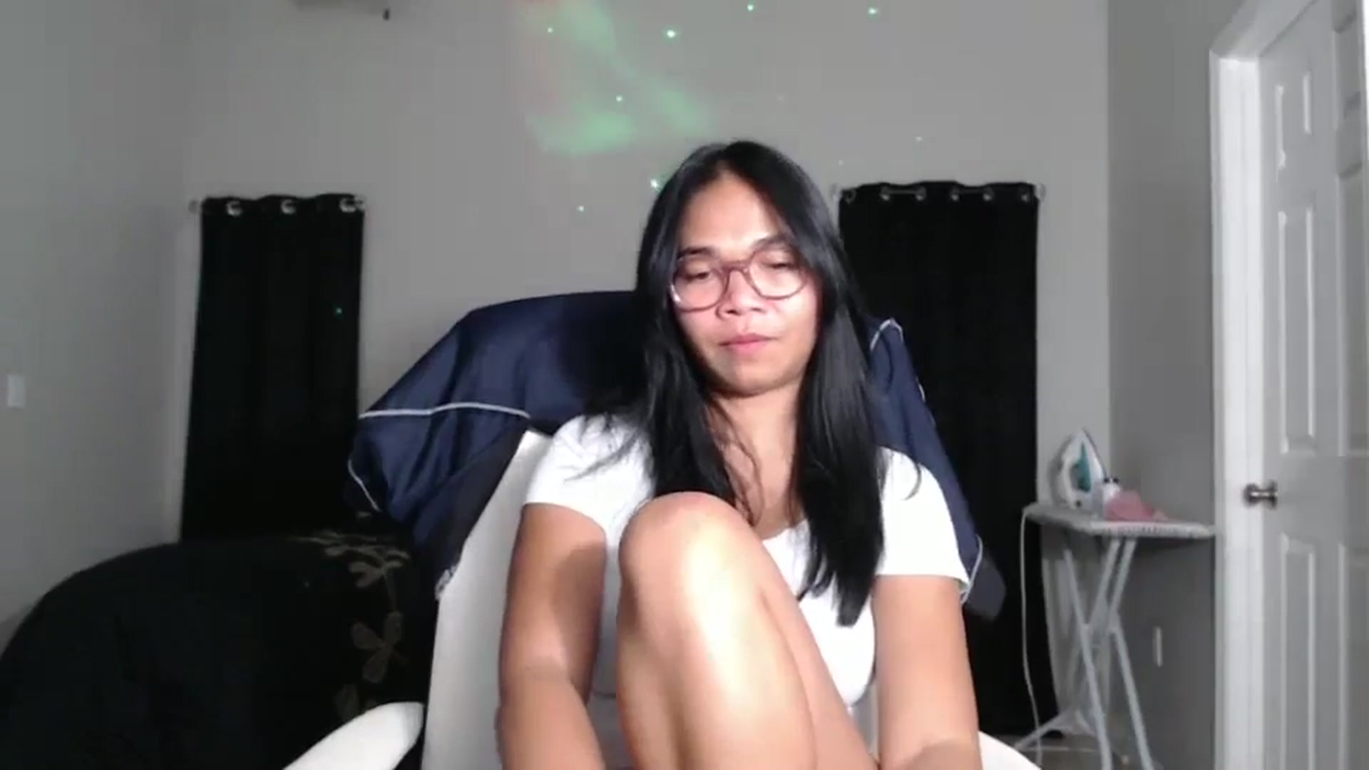 Gallery image thumbnail from Littlekai2023's myfreecams stream on, 11/19/2024, 02:51 image 9 of 20