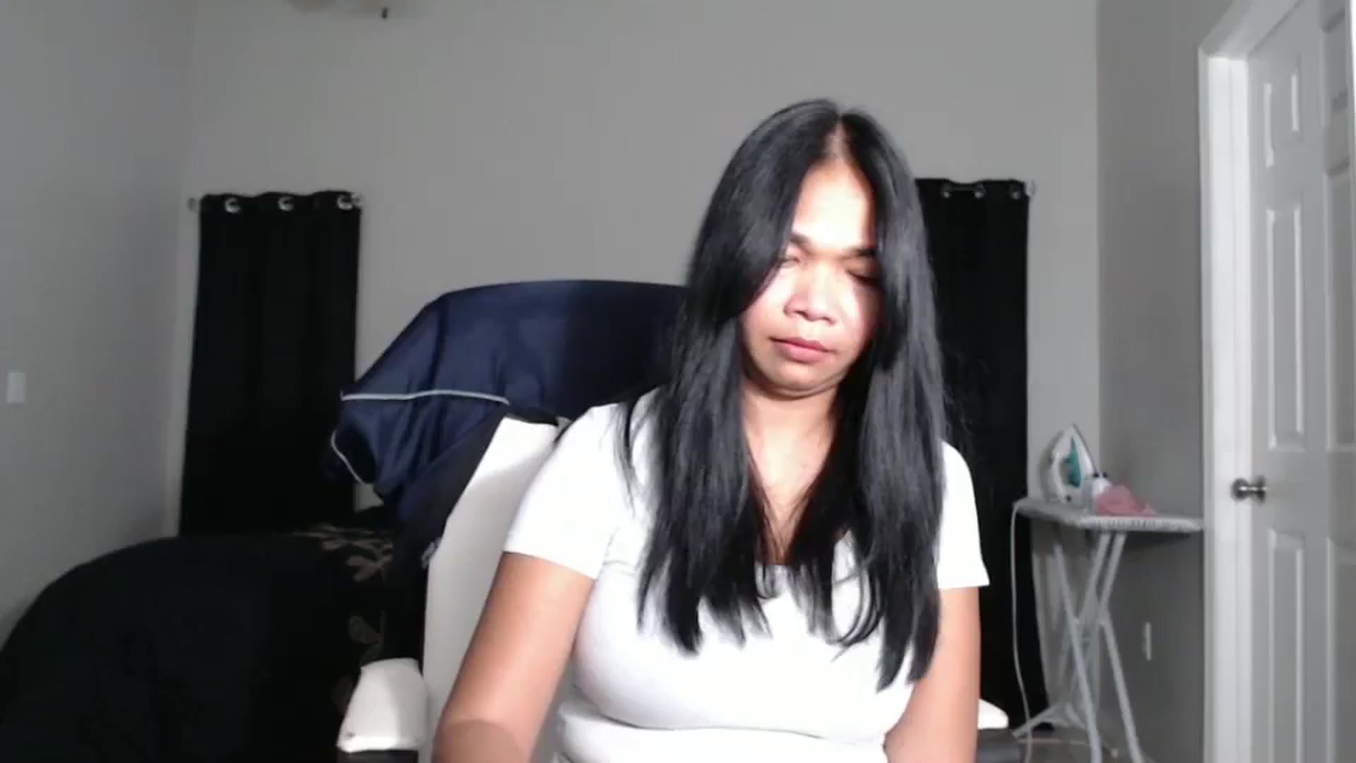 Gallery image thumbnail from Littlekai2023's myfreecams stream on, 11/19/2024, 02:51 image 1 of 20