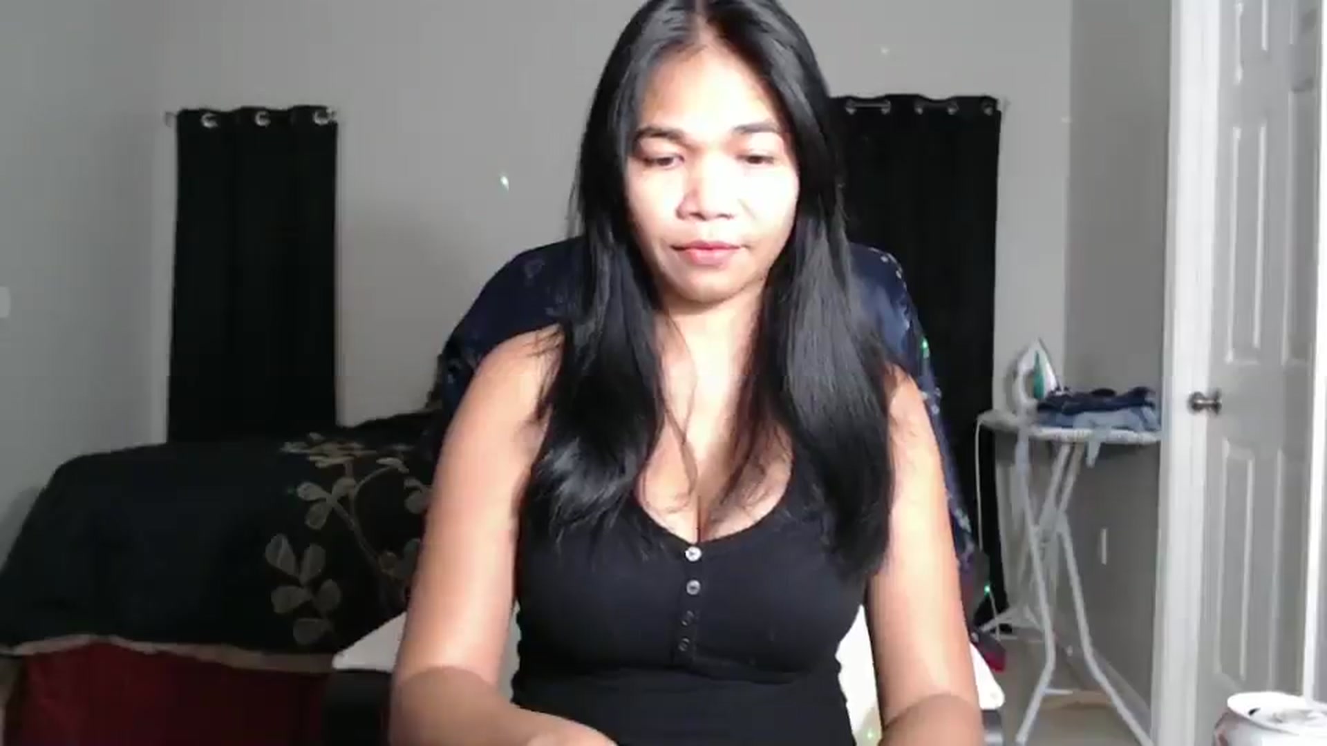 Gallery image thumbnail from Littlekai2023's myfreecams stream on, 11/20/2024, 04:20 image 12 of 20