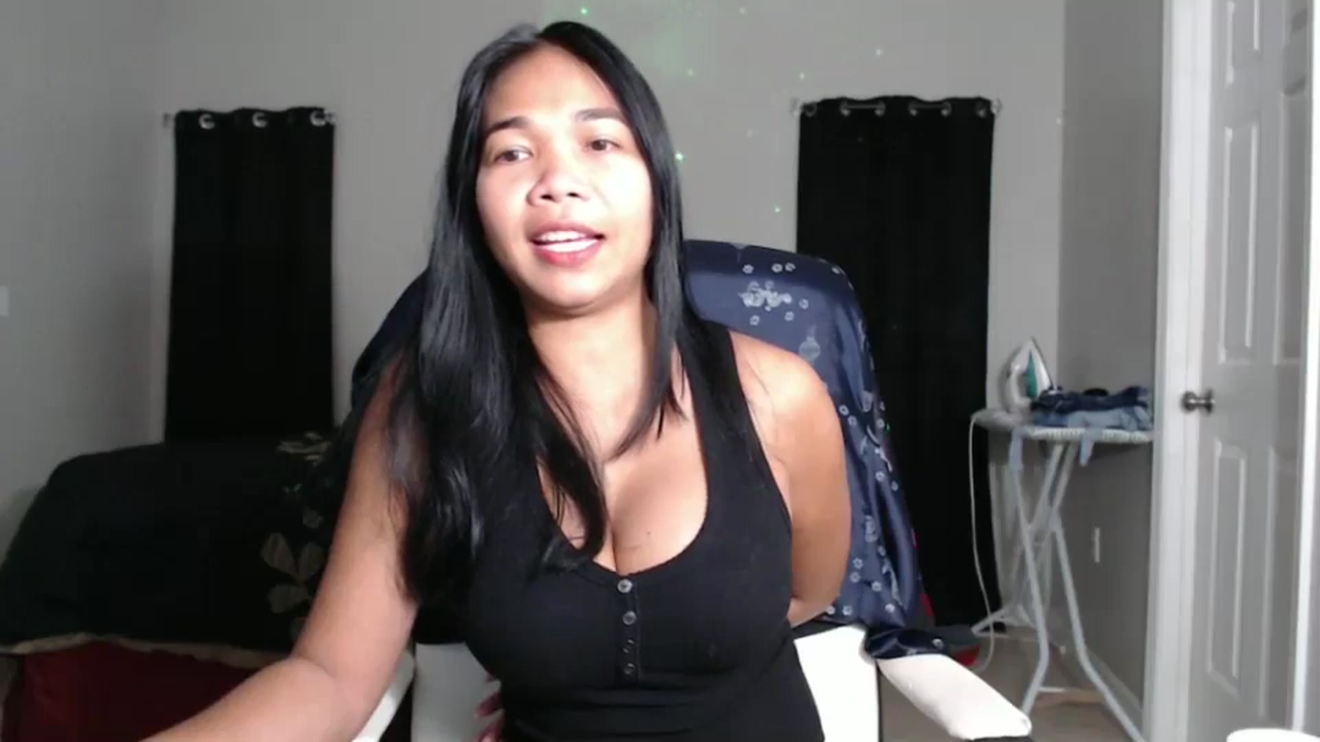 Gallery image thumbnail from Littlekai2023's myfreecams stream on, 11/20/2024, 04:20 image 4 of 20