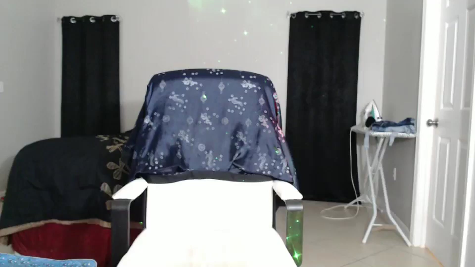 Gallery image thumbnail from Littlekai2023's myfreecams stream on, 11/21/2024, 02:01 image 12 of 20