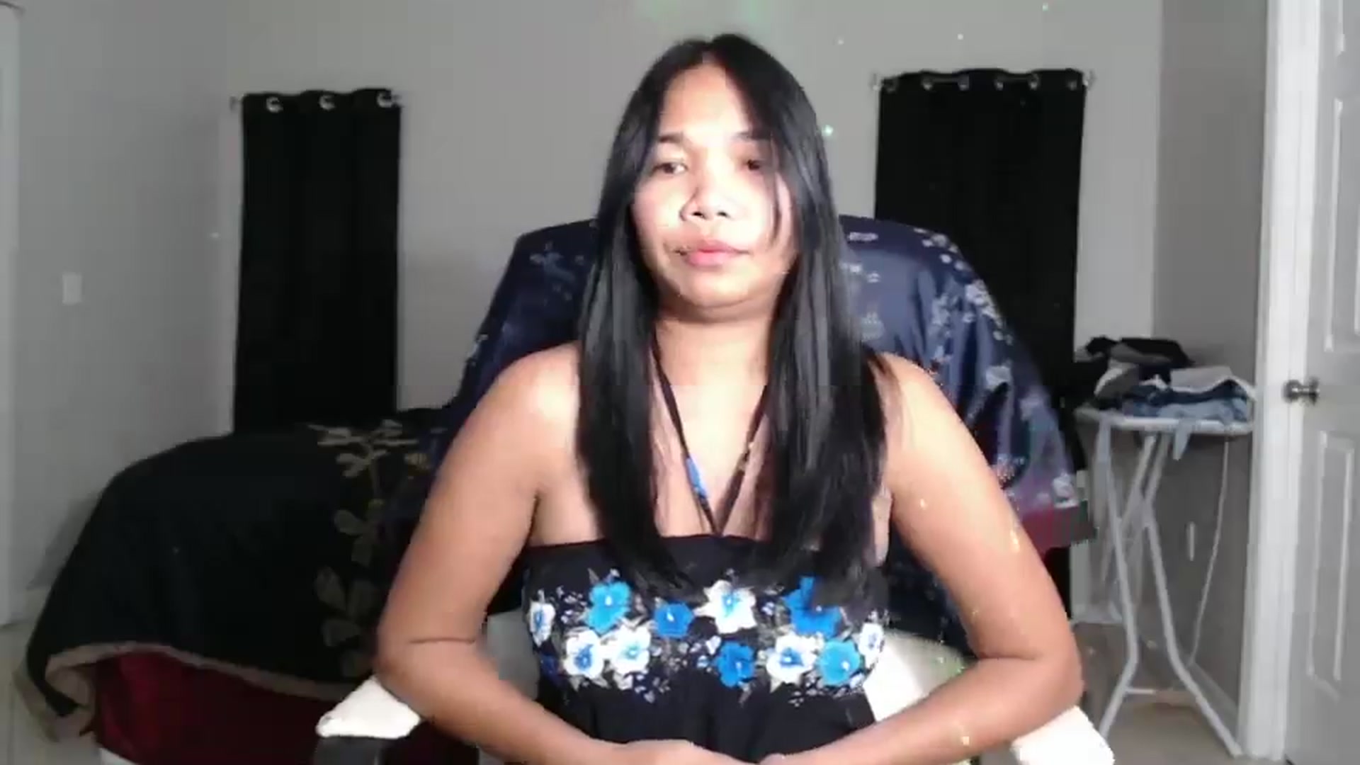 Gallery image thumbnail from Littlekai2023's myfreecams stream on, 11/22/2024, 02:54 image 4 of 20