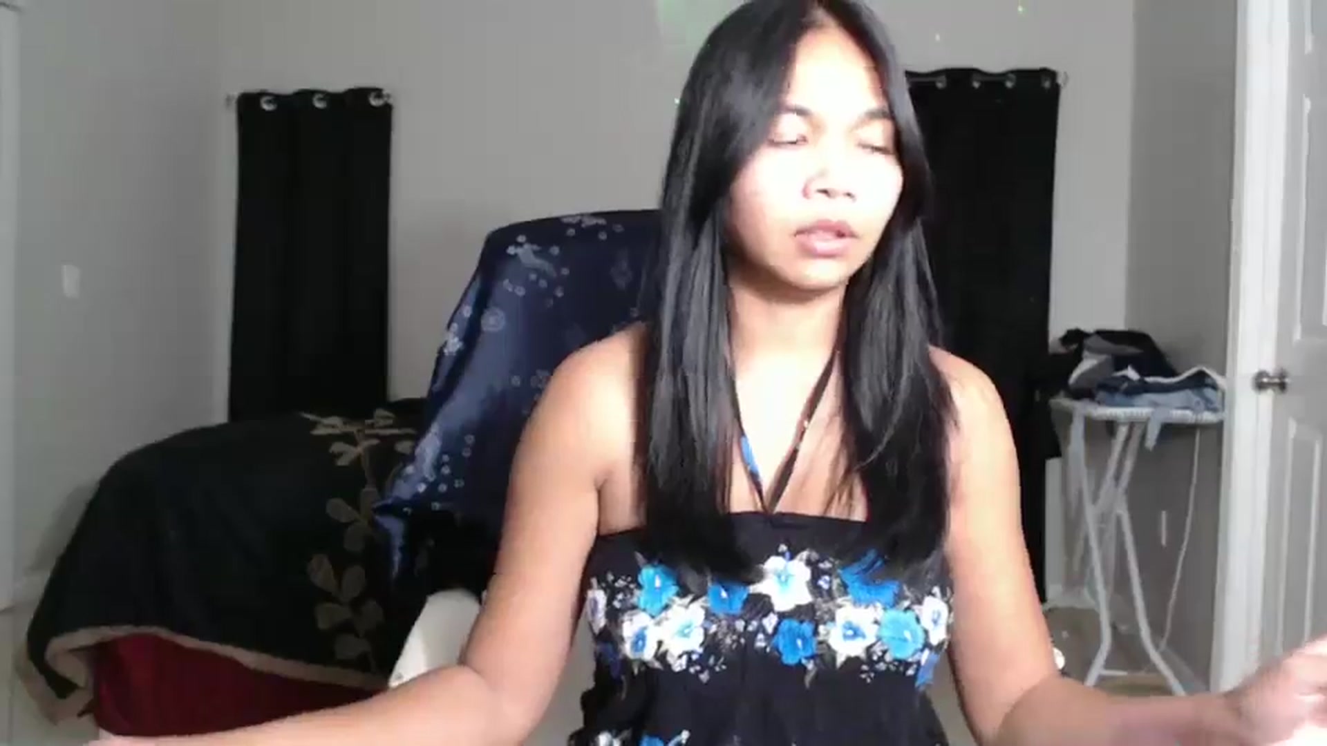 Gallery image thumbnail from Littlekai2023's myfreecams stream on, 11/22/2024, 02:54 image 10 of 20