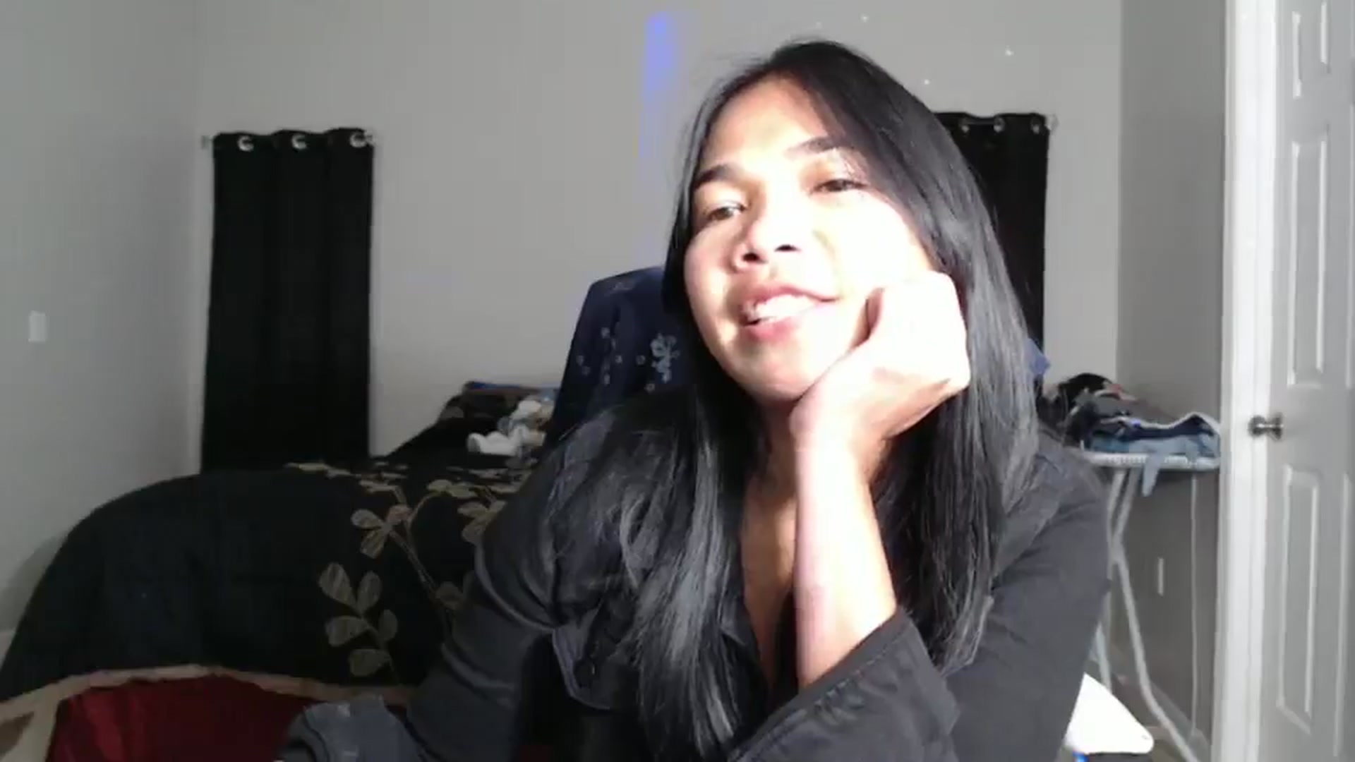 Gallery image thumbnail from Littlekai2023's myfreecams stream on, 11/23/2024, 03:41 image 3 of 20